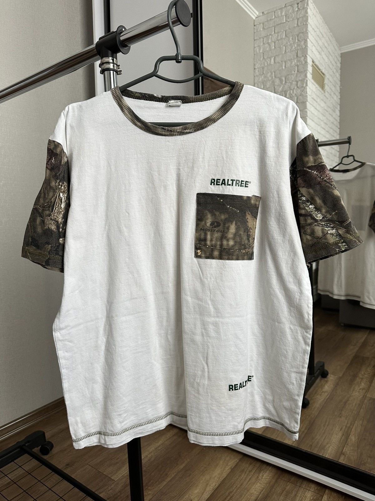 Realtree Realtree Vintage Camo T-Shirt Tee Size US L / EU 52-54 / 3 - 3 Thumbnail
