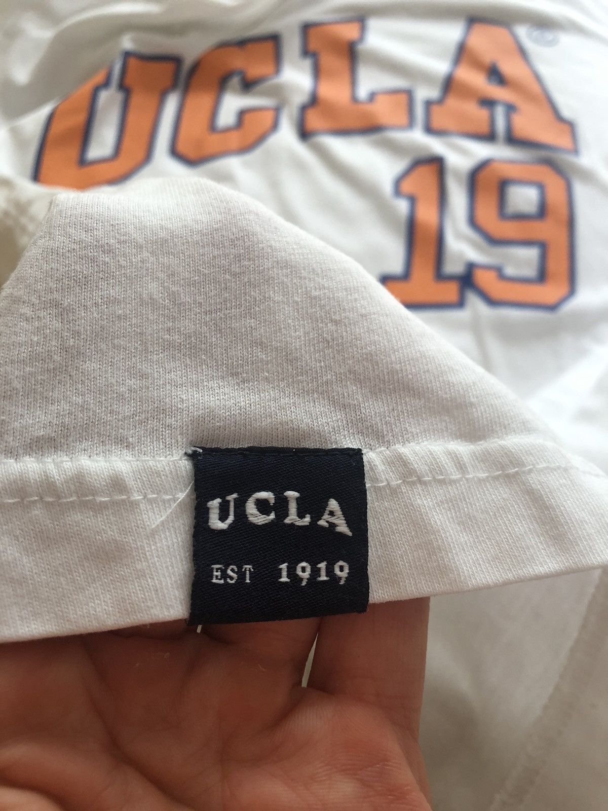 Vintage RARE UCLA VINTAGE SPORT US UNIVERSITY LONG SLEEVE SHIRT Size US M / EU 48-50 / 2 - 4 Thumbnail