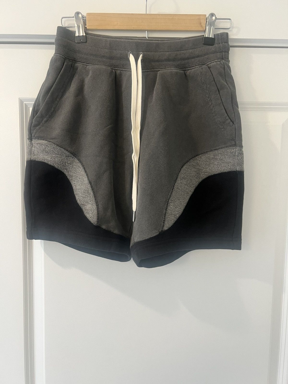 John Elliott JE Shorts Size US 30 / EU 46 - 1 Thumbnail