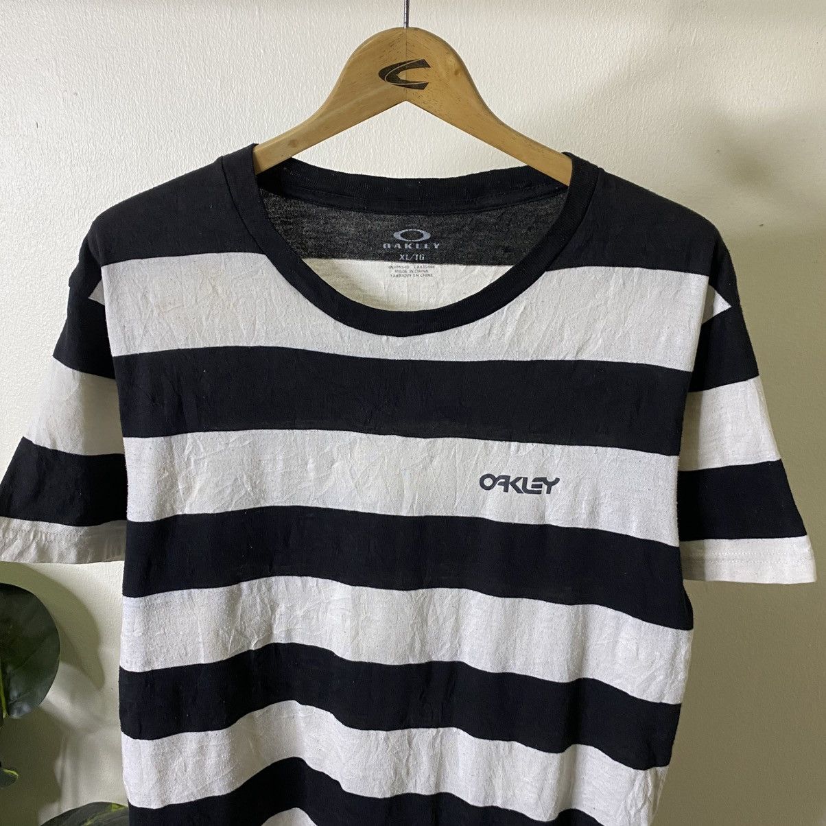 Oakley Oakley Stripes T Shirt Gorpcore Style Size US XL / EU 56 / 4 - 2 Thumbnail