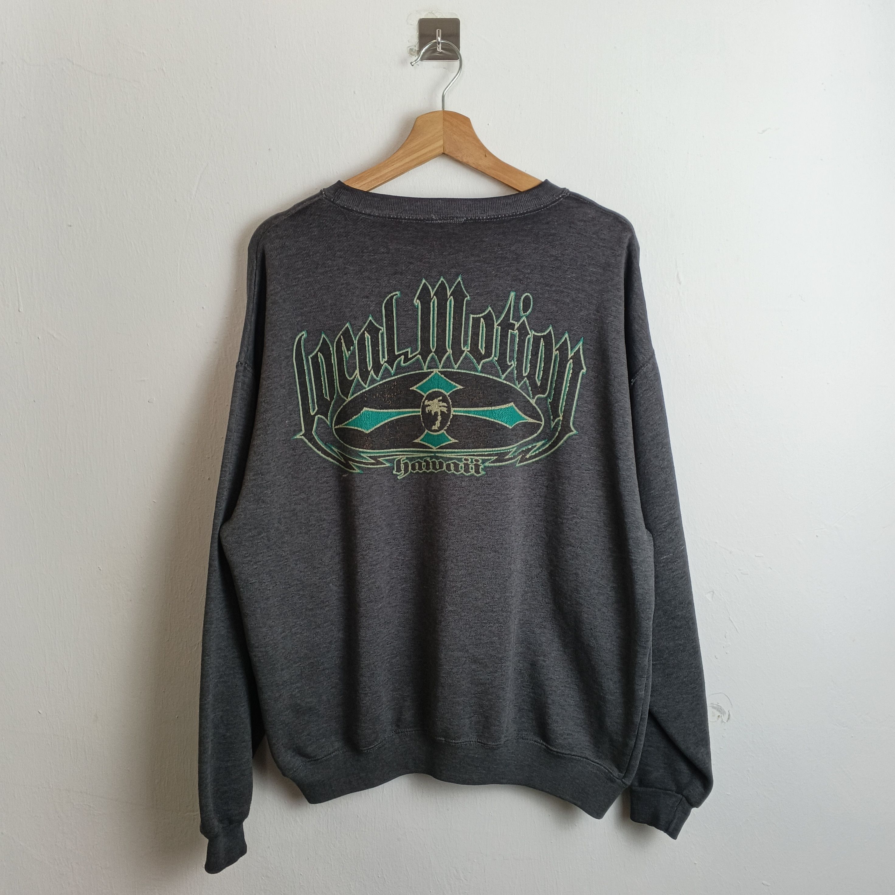 Vintage Vintage 90s Local Motion Hawaii Gray Sweatshirt Size L Size US L / EU 52-54 / 3 - 2 Thumbnail