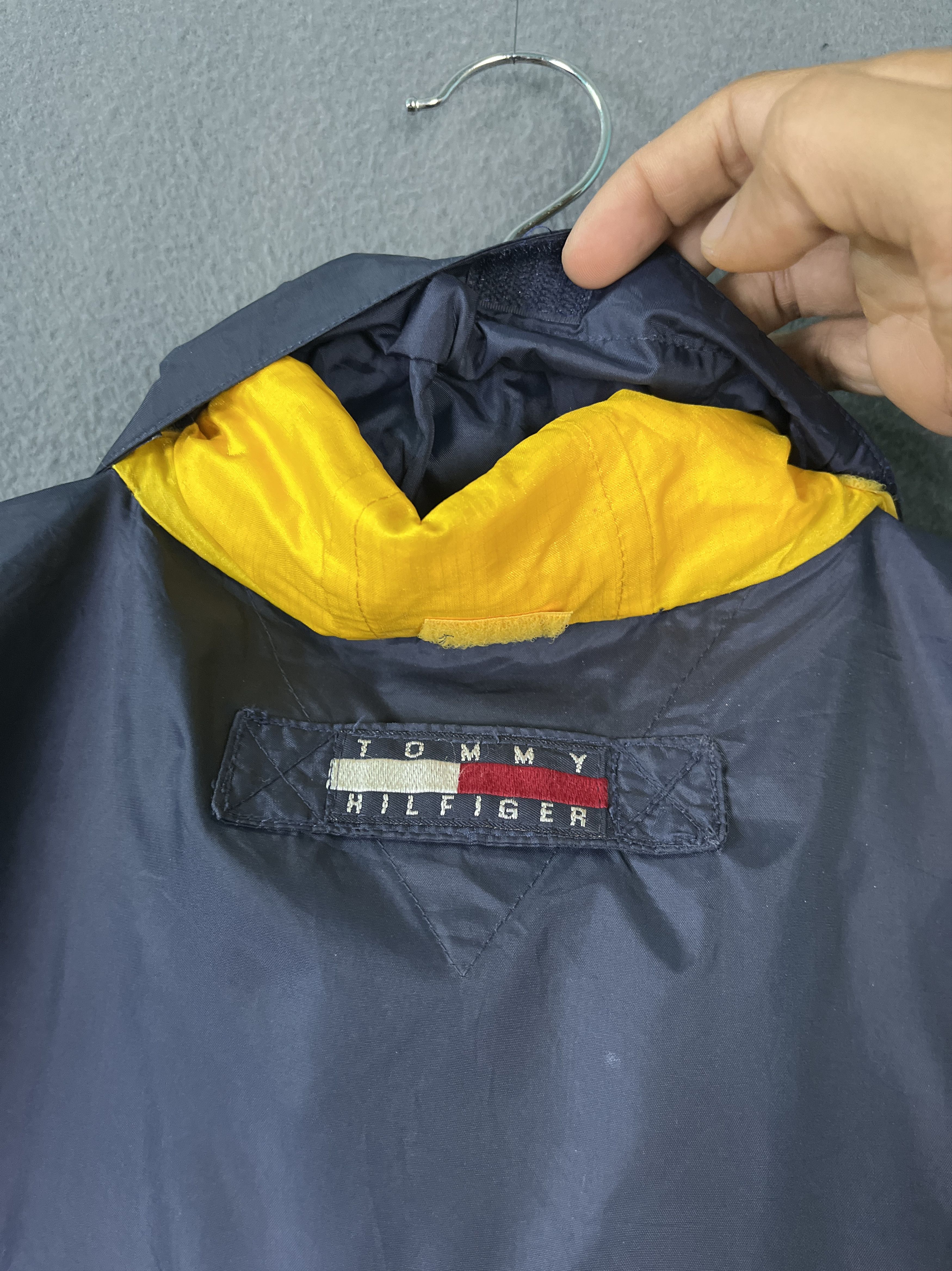 Tommy Hilfiger Vintage 2 in 1 Tommy Hilfiger Expedition Sailing Gear Jacket Size US L / EU 52-54 / 3 - 6 Thumbnail