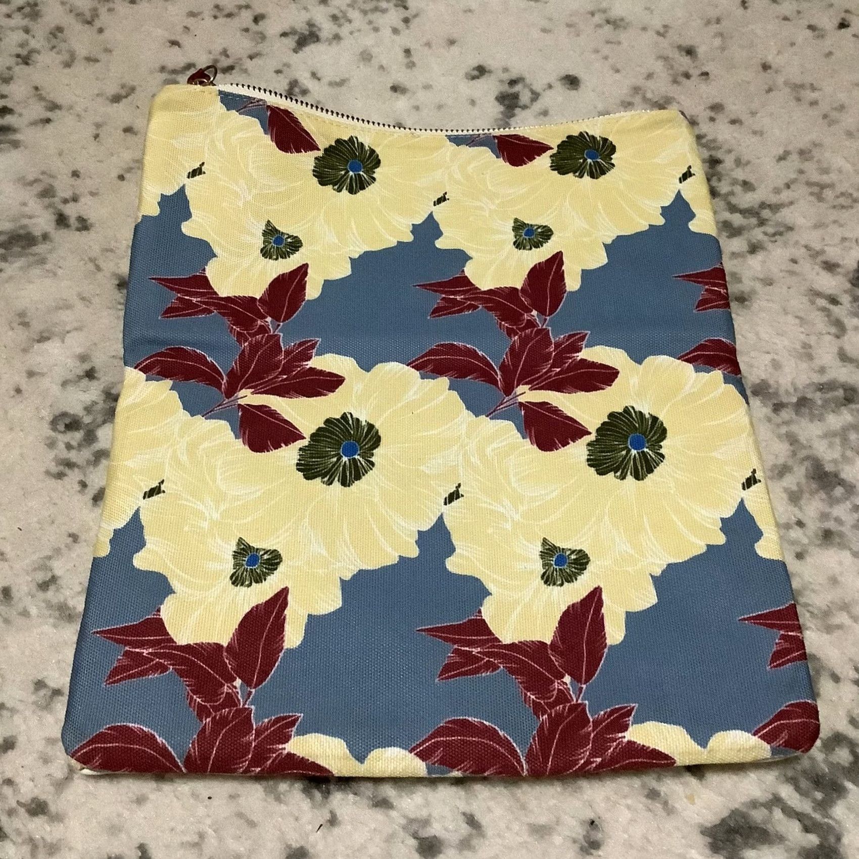 Rachel Pally VINTAGE RACHEL PALLY ANTHROPOLOGIE Floral Leather Reversible Clutch Bag Purse Wallet Women Cream White Cloth Reversible Clutch Non smoking USED ONCE Size ONE SIZE - 2 Thumbnail