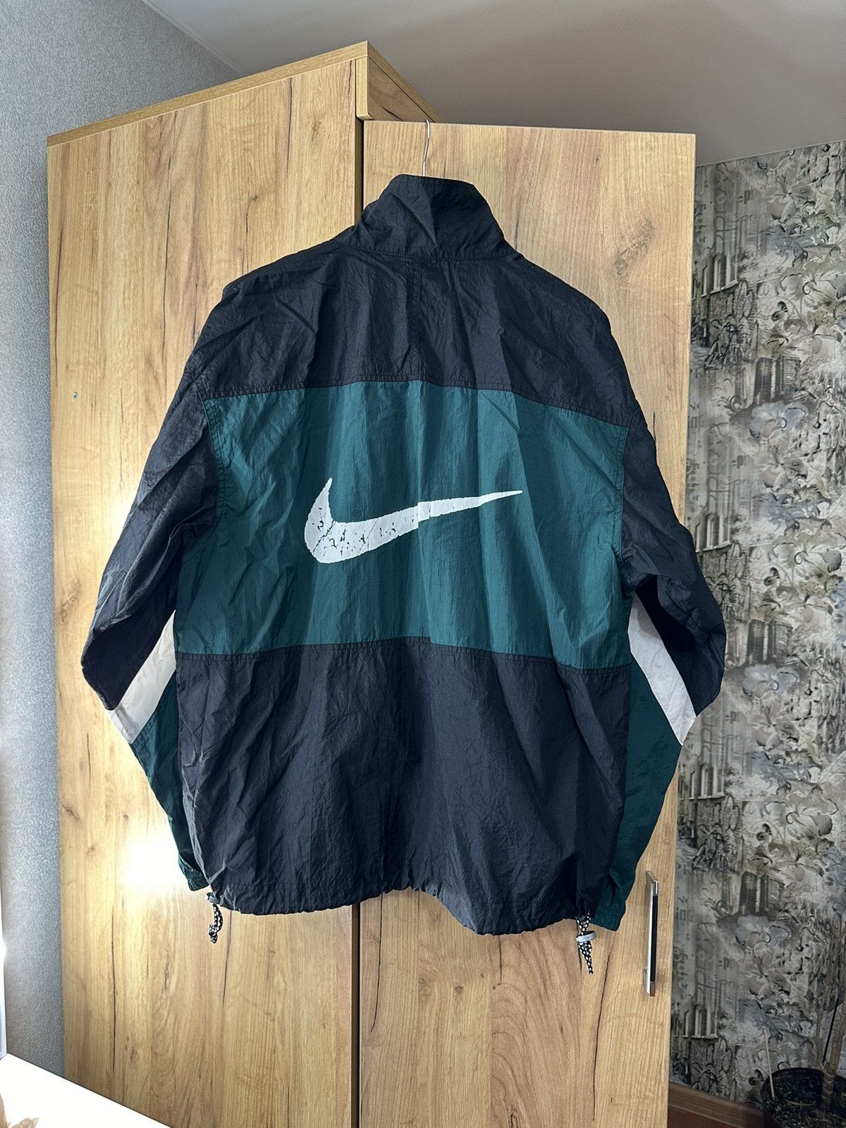 Nike × Vintage Nike Vintage Nylon Olympic Jacket Windbreaker Swoosh Size US L / EU 52-54 / 3 - 12 Thumbnail
