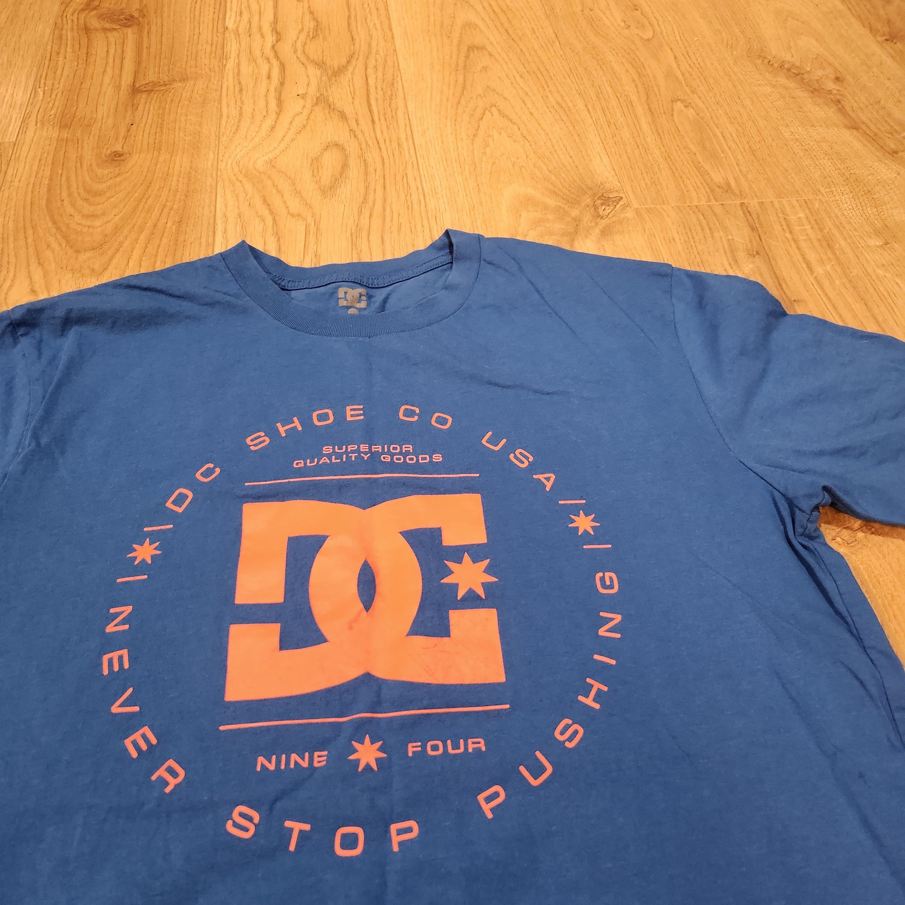 DC DC "never stop pushing" T-Shirt Size US M / EU 48-50 / 2 - 2 Thumbnail