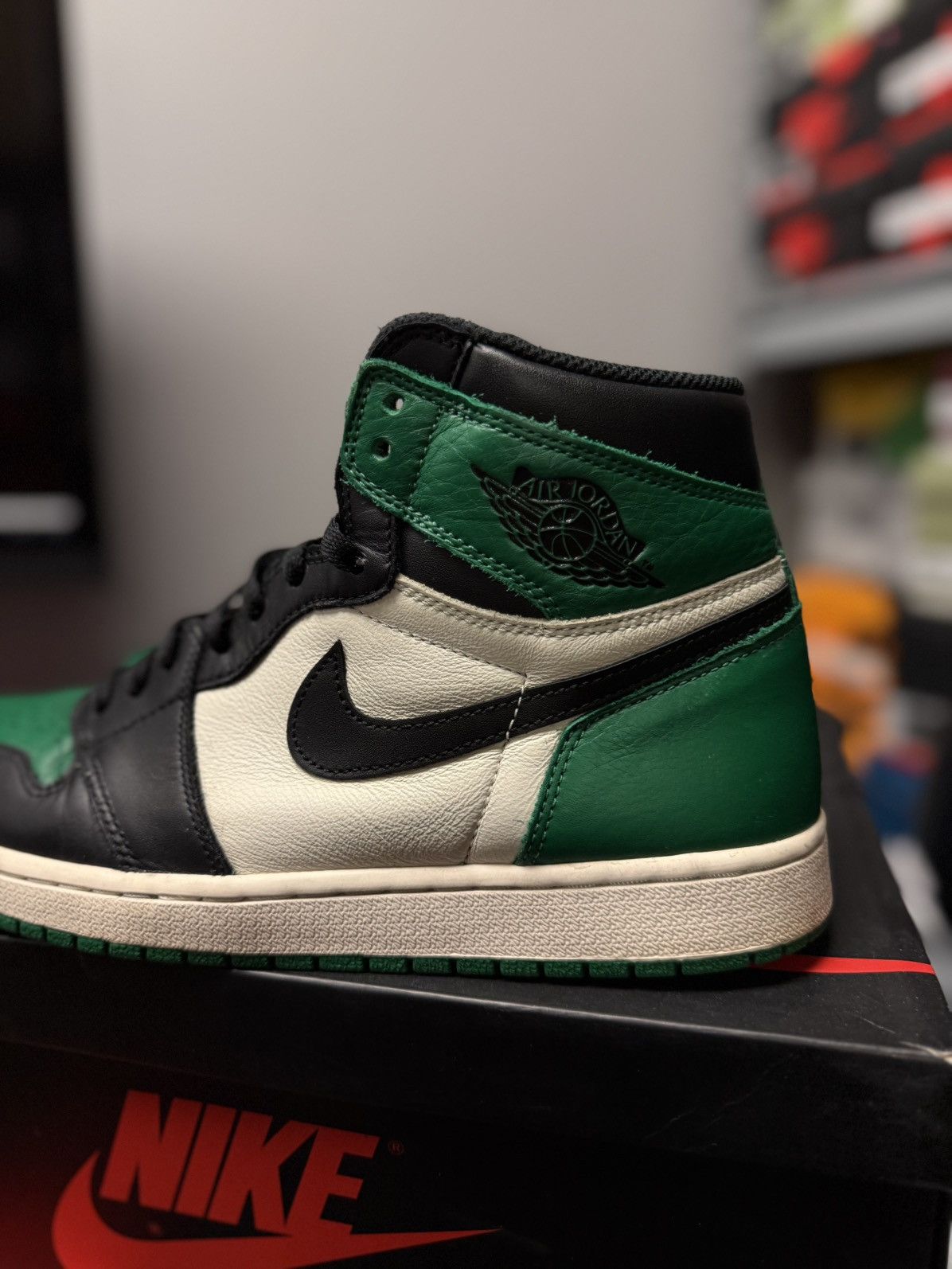 Jordan Brand × Nike Jordan 1 High OG Pine Green (2018) Size 11 🧼 Size US 11 / EU 44 - 8 Thumbnail
