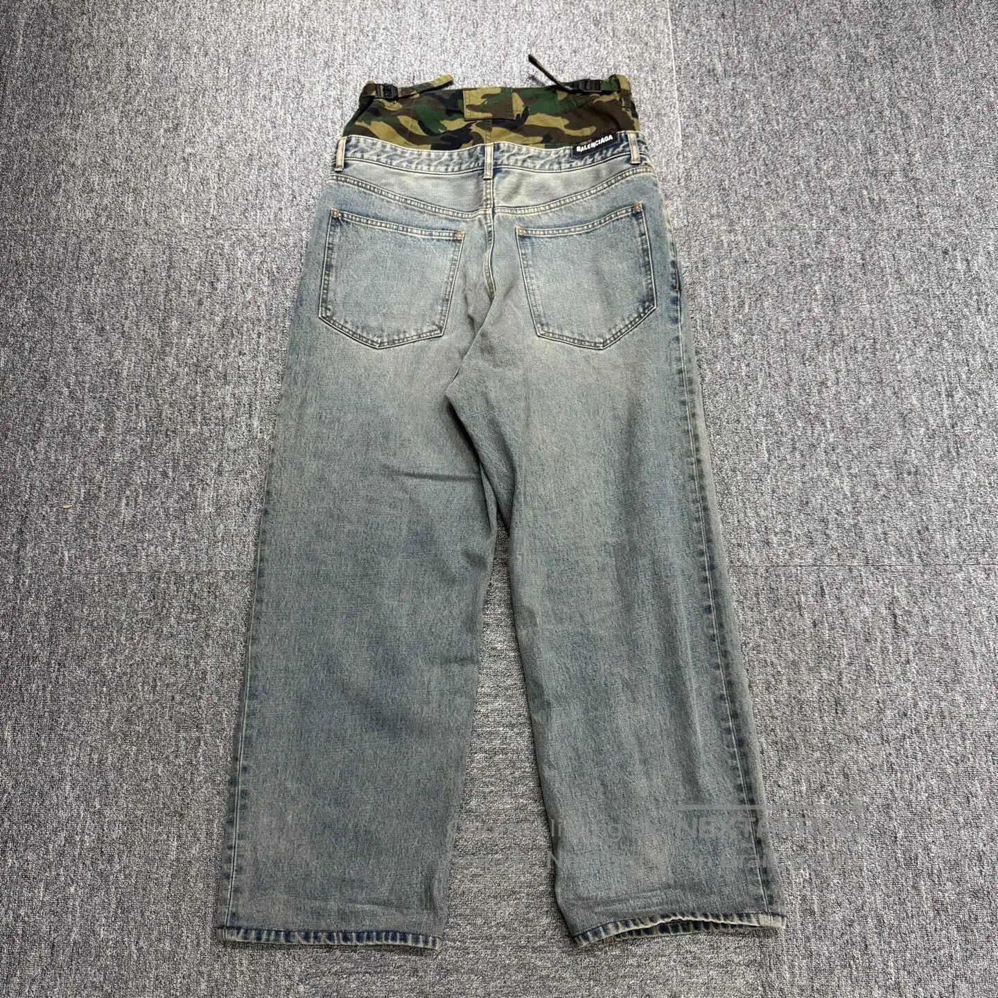 Balenciaga Balenciaga sizeM Two-strapped jeans| Size US 32 / EU 48 - 2 Thumbnail