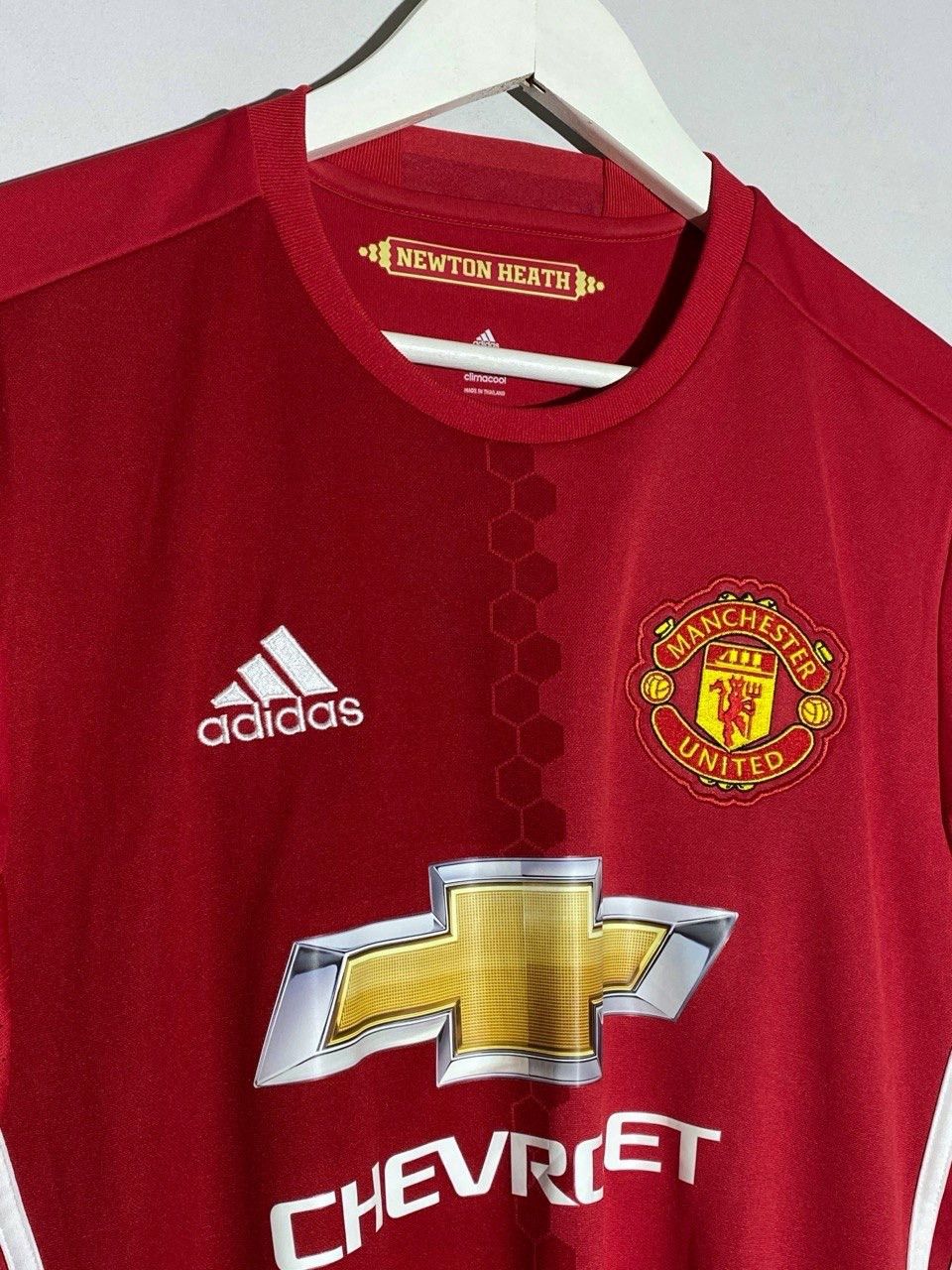 Adidas Adidas Manchester United 2016/17 Home Soccer Jersey Size US S / EU 44-46 / 1 - 3 Thumbnail