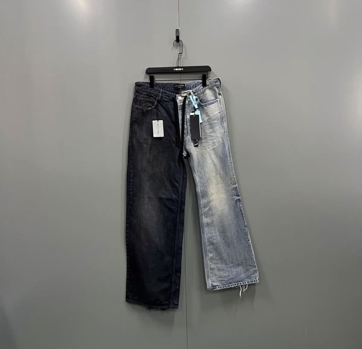Balenciaga Balenciaga Color-block Asymmetrical Jeans J41 Size US 34 / EU 50 - 2 Thumbnail