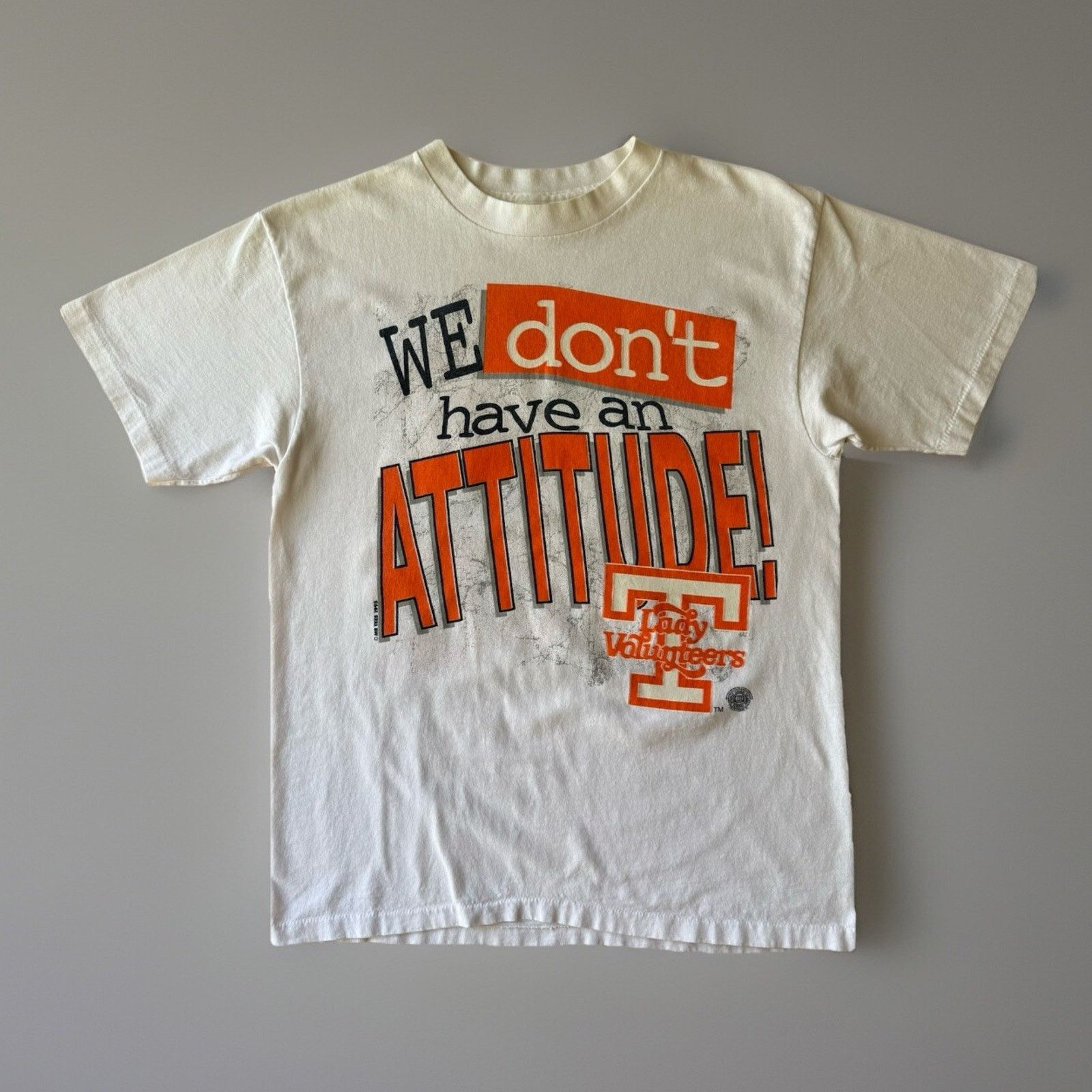 Vintage Vintage Tennessee Volunteers Shirt L White 90s Women's Size US L / EU 52-54 / 3 - 1 Thumbnail