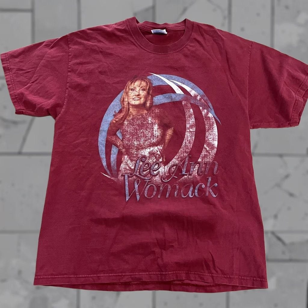 Lee Lee Shirt Mens L Red VTG Hanes Beefy Ann Womack TOUR graphic Tee Size Size US L / EU 52-54 / 3 - 1 Thumbnail