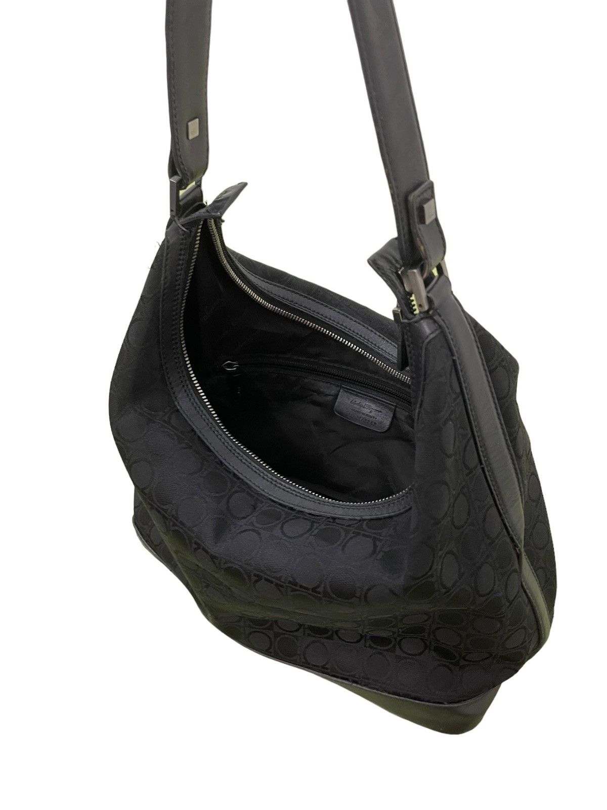 Other Shoulder Bag Salvatore Ferragamo Italy Leather 2🟩 Size ONE SIZE - 16 Thumbnail