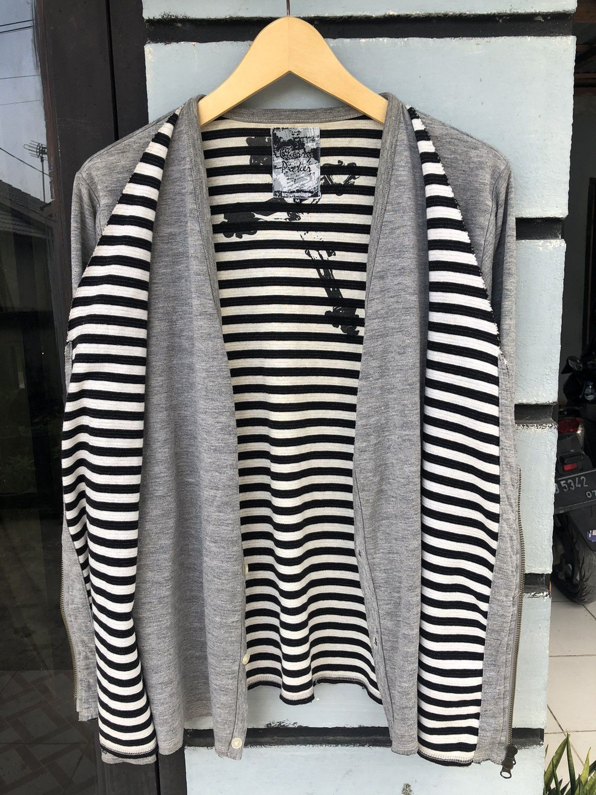 If Six Was Nine Sarummage-Cardigan Double Layer Ifsixwasnine lgb style Size US M / EU 48-50 / 2 - 4 Thumbnail