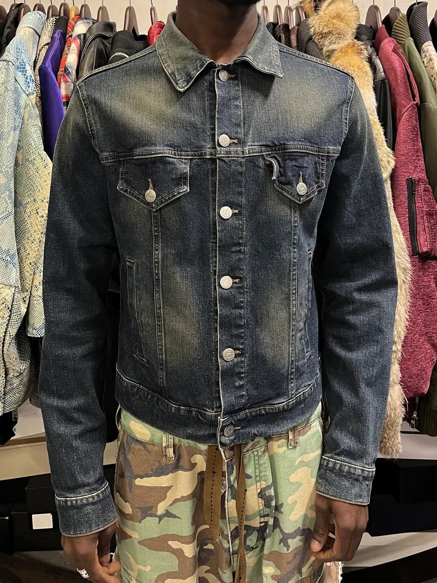 Armani 2000s Armani Blue Eroded Denim Jacket Size US S / EU 44-46 / 1 - 2 Thumbnail