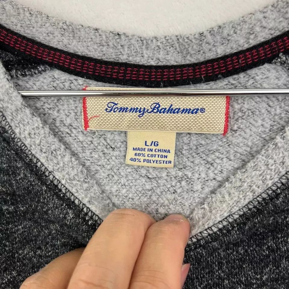 Tommy Bahama Tommy Bahama Sweatshirt Men Pullover Long Sleeve Adult L Size US L / EU 52-54 / 3 - 3 Thumbnail