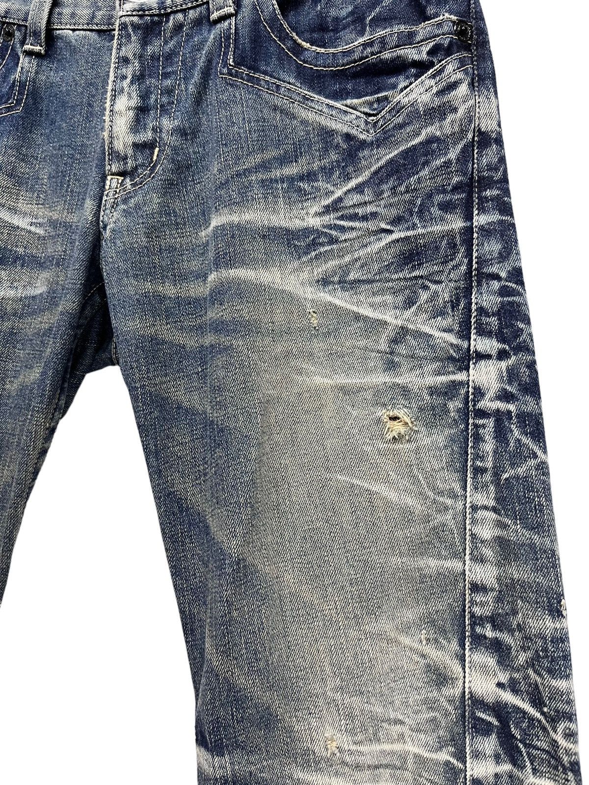 BIGI 🔥FLARE🔥Vtg RATTLE TRAP Distressed Clawmark Whisker Denim Size US 32 / EU 48 - 7 Thumbnail