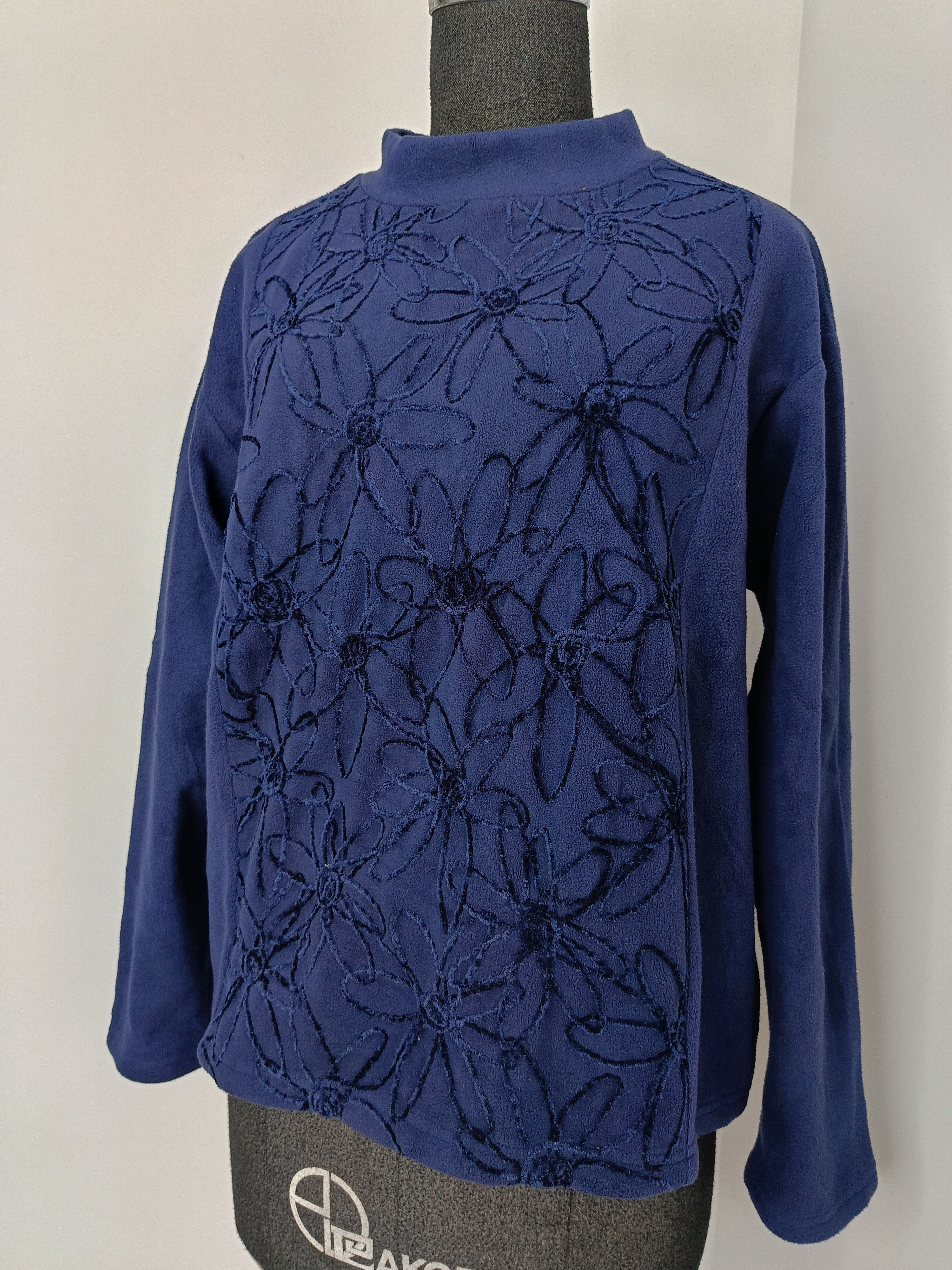 image of Hai Sporting Gear By Issey Miyake Japan Indigo Poly Sweater in Indigo Blue, Women's (Size Medium)