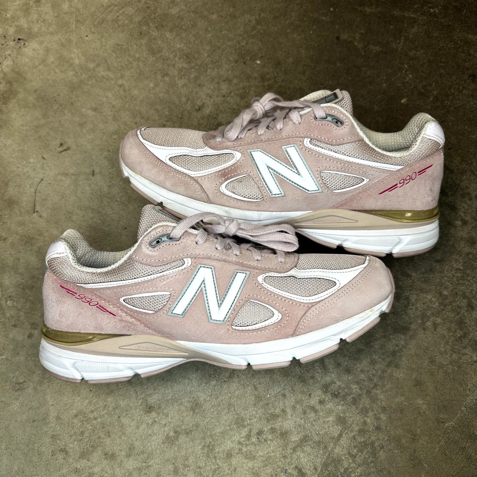 New Balance New Balance 990v4 'Breast Cancer Awareness' Size US 11.5 / EU 44-45 - 1 Thumbnail