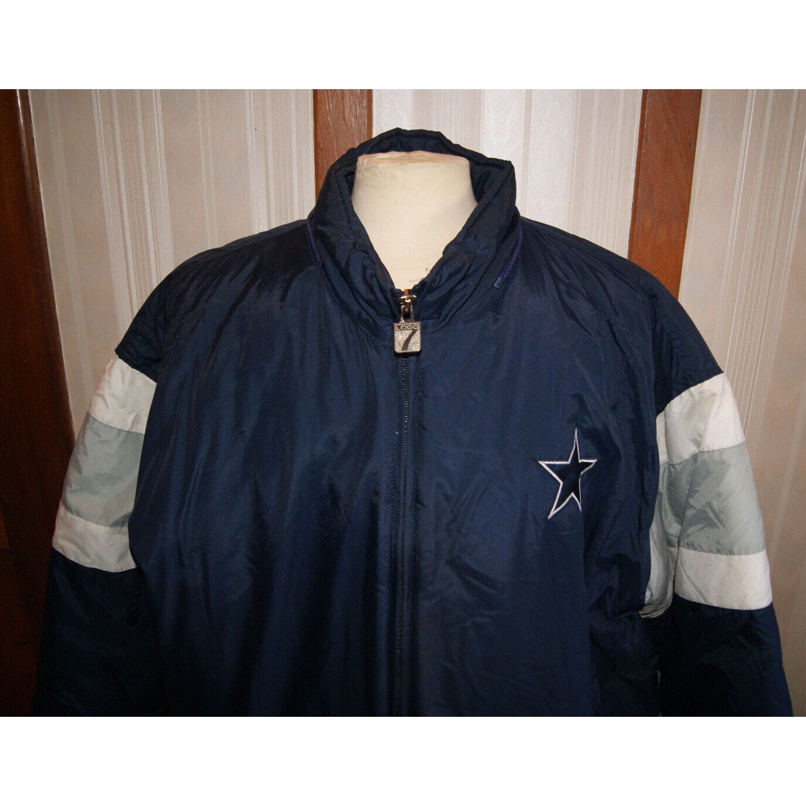 Logo 7 VTG Logo 7 NFL Dallas Cowboys Puffer Jacket NFL Mens 2XLT Size US XXL / EU 58 / 5 - 3 Thumbnail