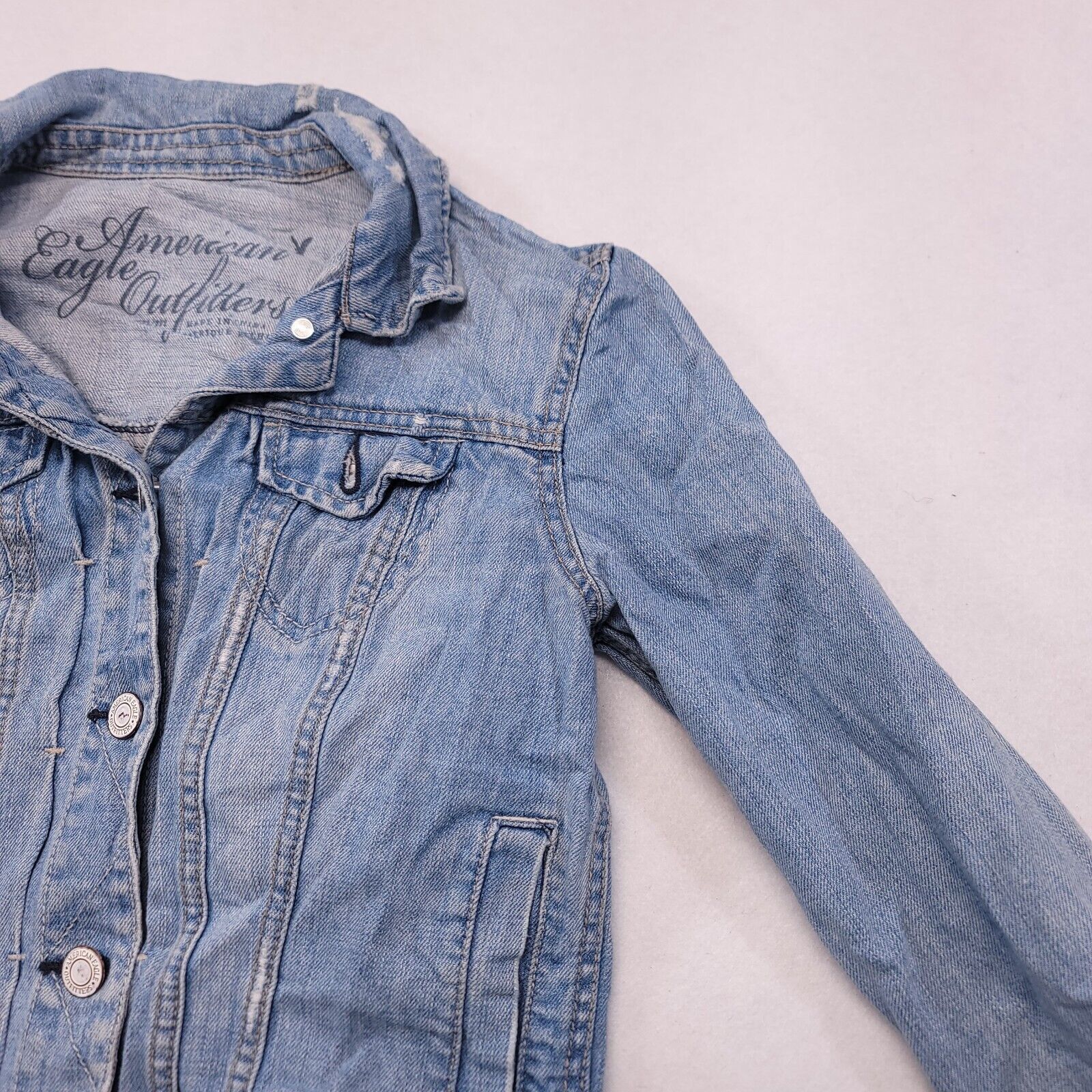 American Eagle Outfitters American Eagle Button Up Denim Jacket Womens Size M Blue Size M / US 6-8 / IT 42-44 - 4 Thumbnail