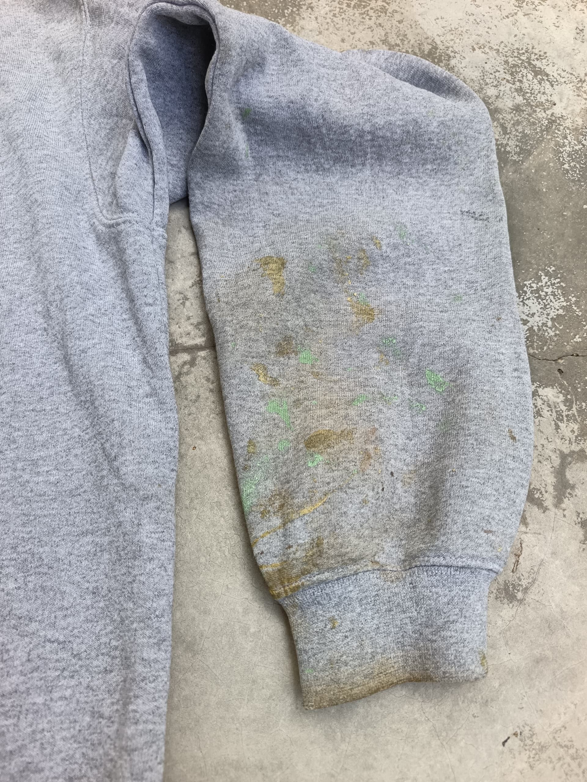 Carhartt Vintage carhartt hoodie with paint splatter Size US L / EU 52-54 / 3 - 5 Thumbnail