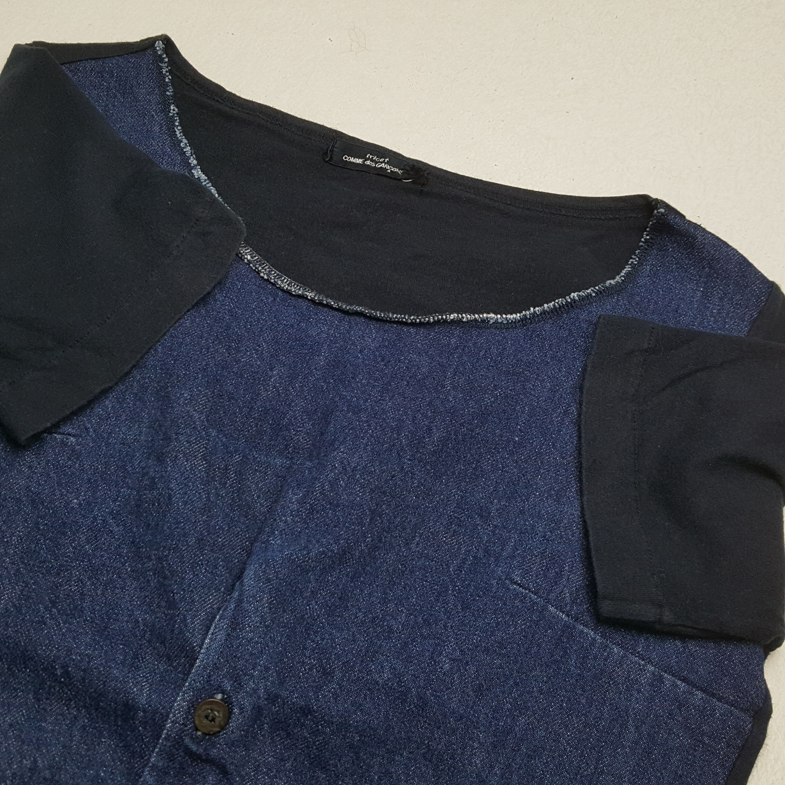 Vintage TRICOT COMME DES GARÇONS Japan Fashion Brand T-Shirt