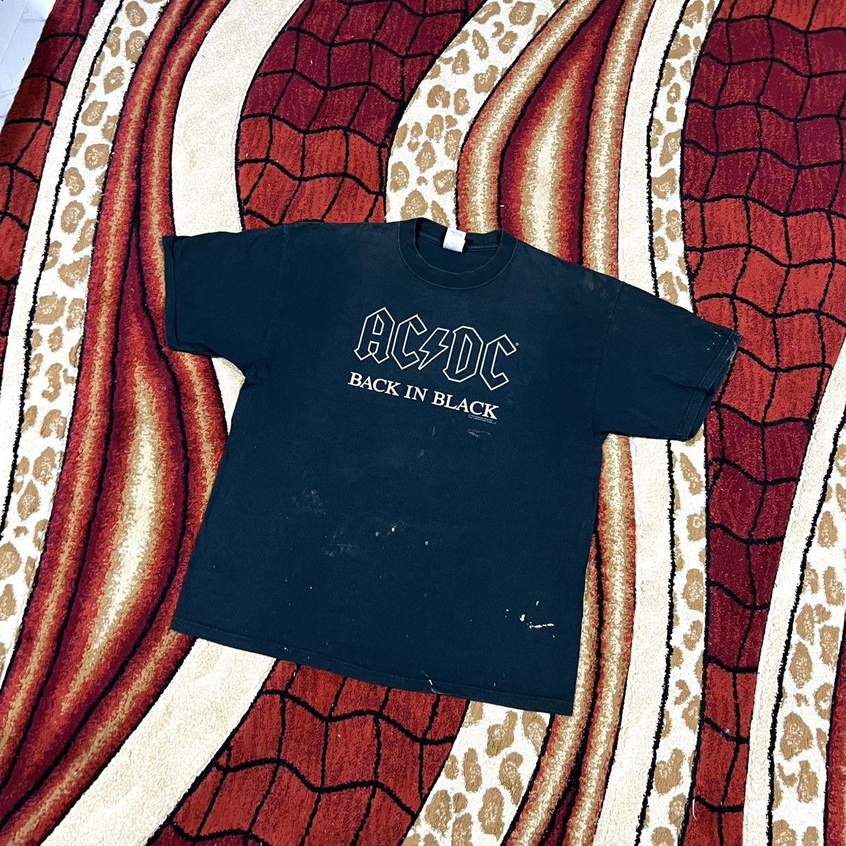 Band Tees Vintage 2004 Thrashed Faded ACDC Band Rare T Shirt Size US XL / EU 56 / 4 - 1 Thumbnail
