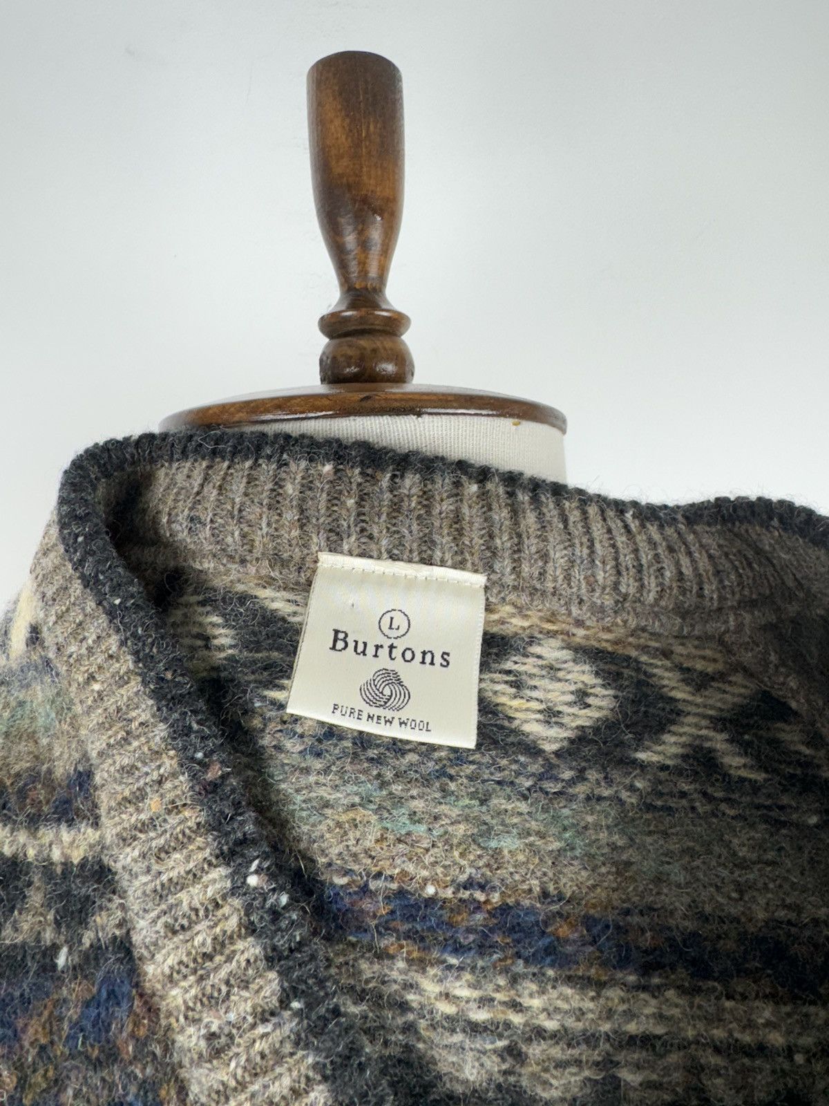 Burton × Vintage Vintage Burtons Abstract Wool Retro 90’ Vest Sweater size L Size US L / EU 52-54 / 3 - 5 Thumbnail