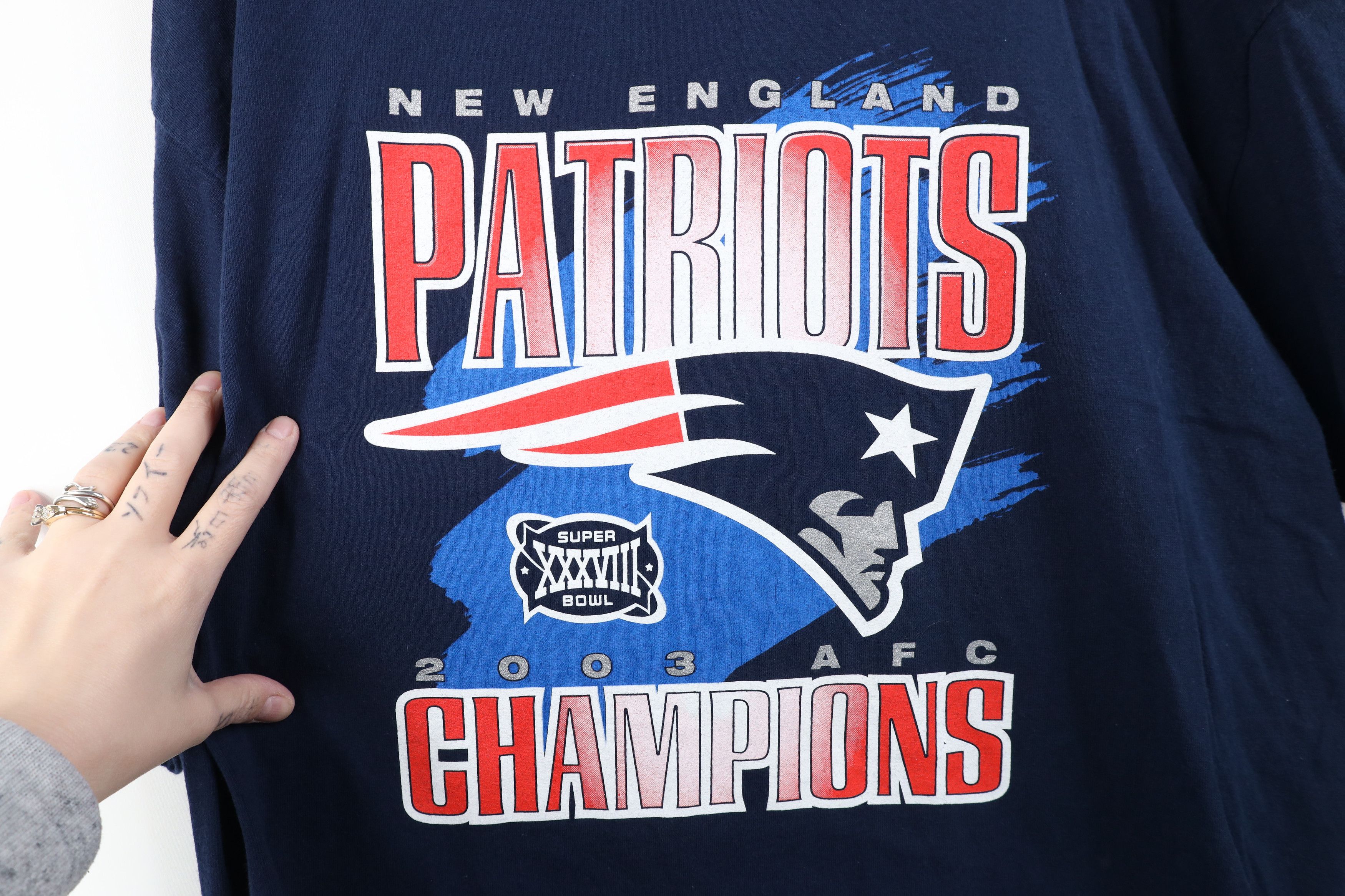 Vintage Vintage 2003 AFC Super Bowl XXXVIII New England T-Shirt Size US XL / EU 56 / 4 - 4 Thumbnail