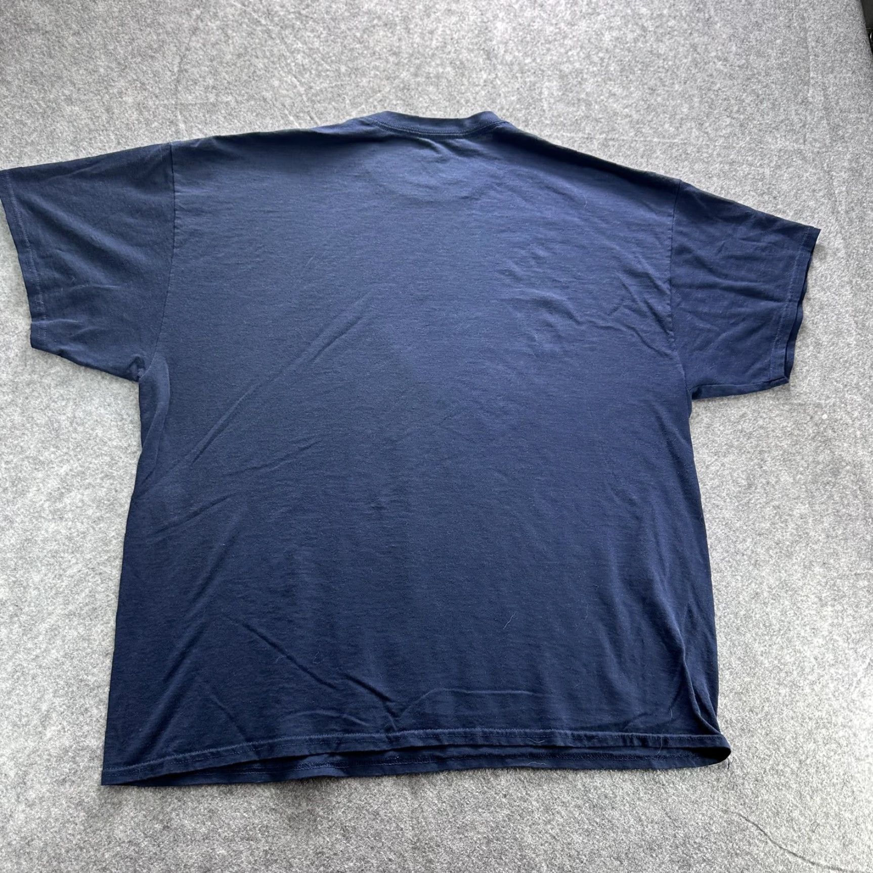 Gildan VINTAGE Carencro Bears Shirt Mens 2XL Navy Blue Gildan Graphic Crewneck School Tee Size US XXL / EU 58 / 5 - 6 Thumbnail