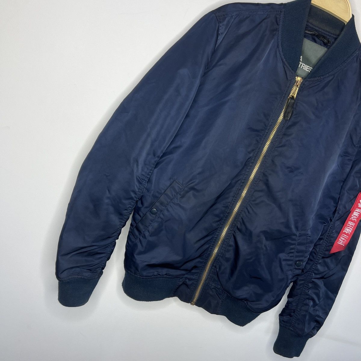 Alpha Industries Alpha Industries Bomber Jacket MA-1 Navy Nylon M size Size US M / EU 48-50 / 2 - 3 Thumbnail