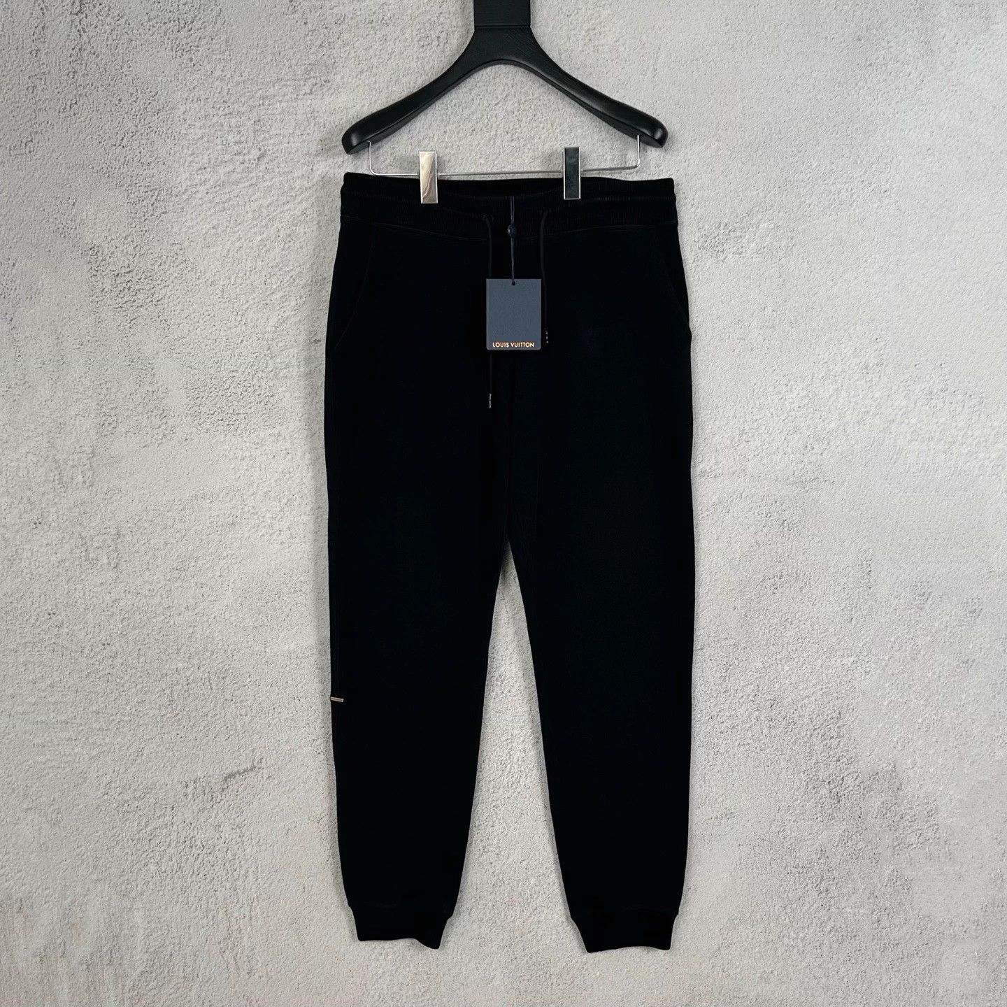Louis Vuitton LV DNA pants Size S 99 New Size US 28 / EU 44 - 1 Thumbnail