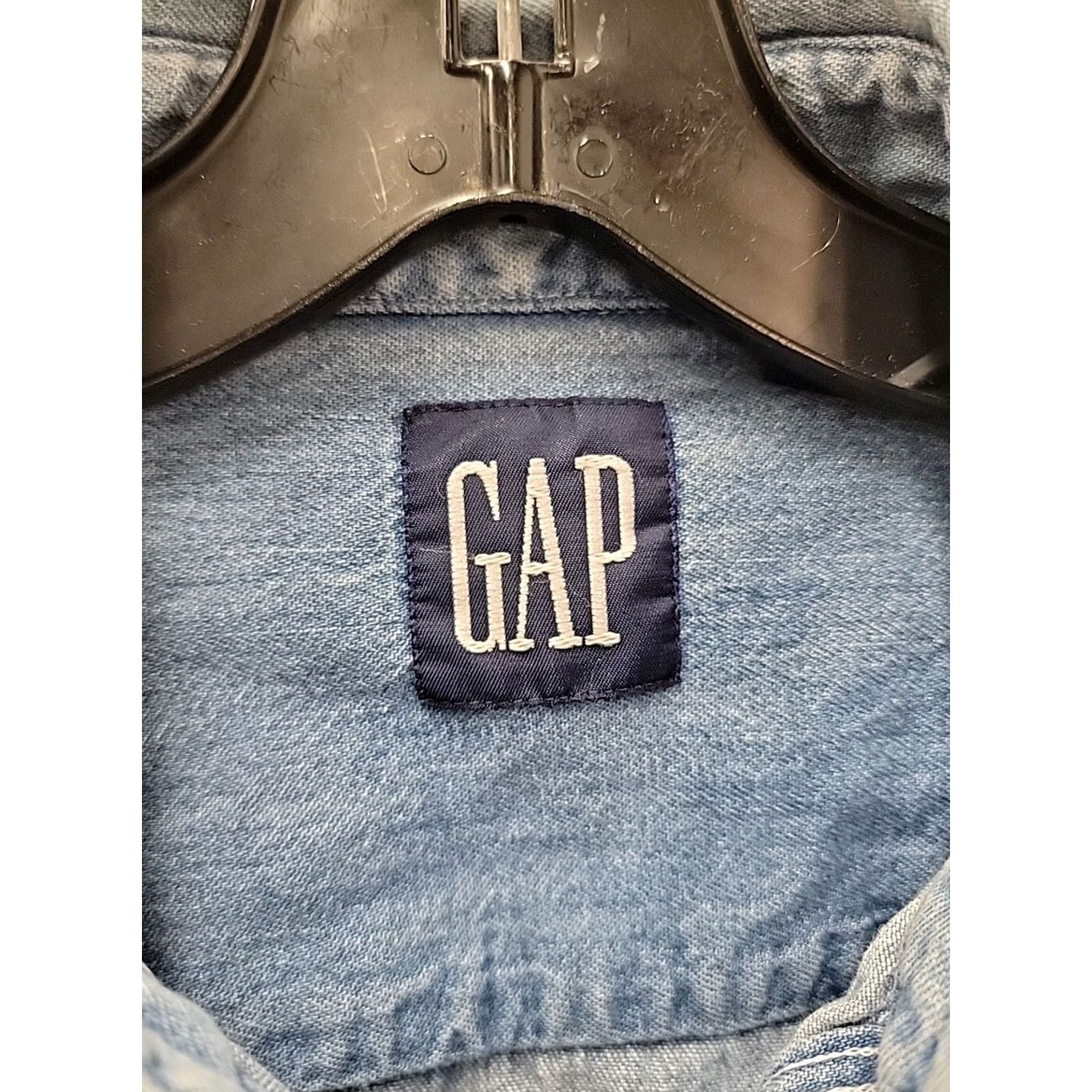 Gap VINTAGE Gap Denim Shirt Men L Blue Cotton Denim Button-Up Shirt Mens 90s (if applicable) Size US L / EU 52-54 / 3 - 2 Thumbnail