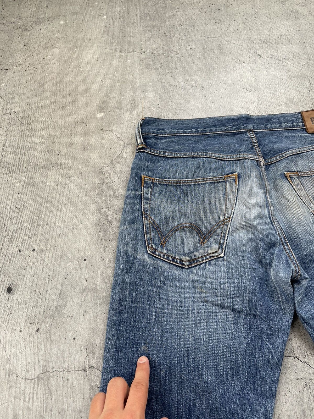 Edwin × Japanese Brand Flare Jeans Edwin Japan Distress Denim Boot Cut 31•34 Size US 31 - 14 Thumbnail