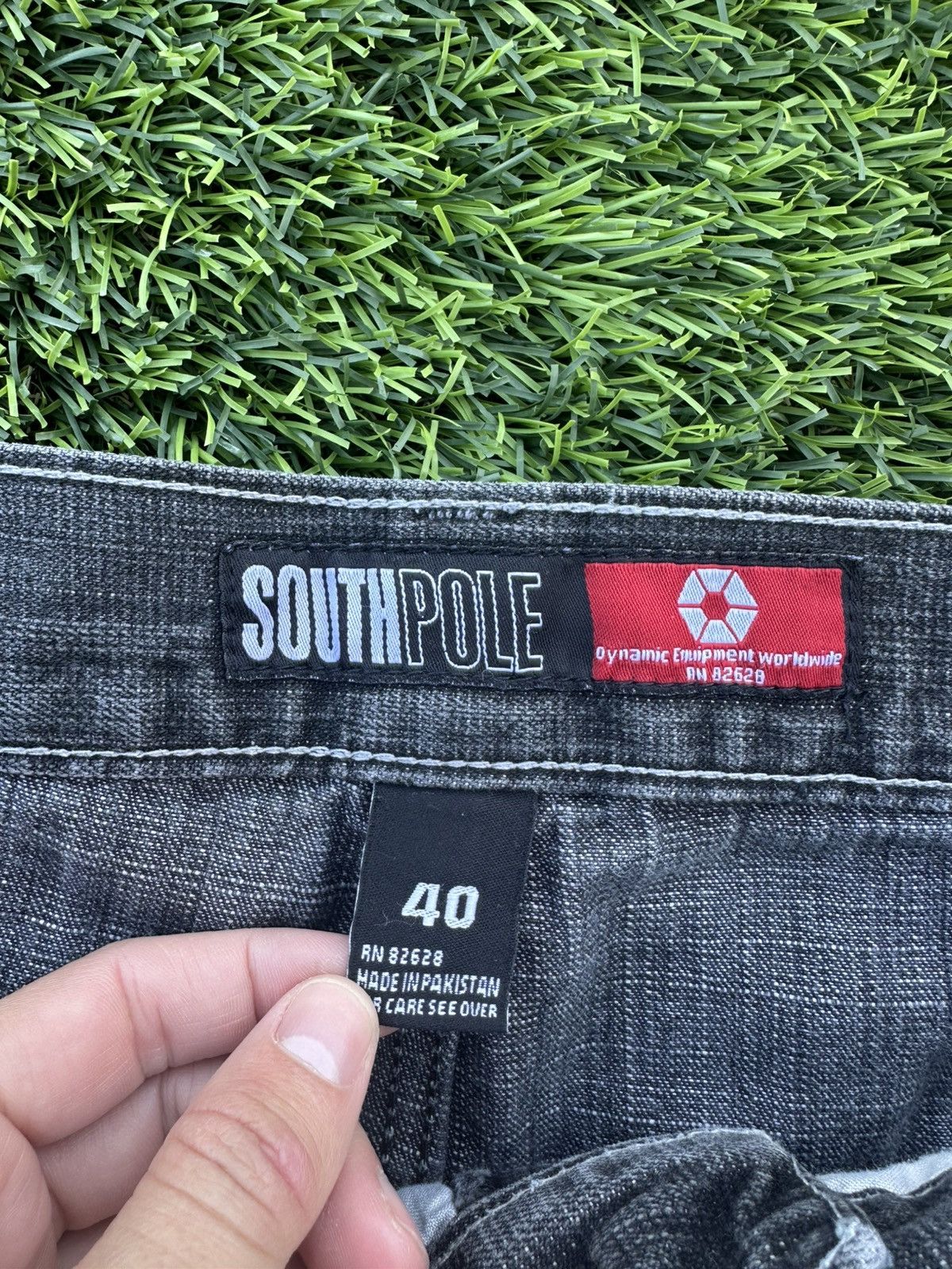 Southpole Vintage y2k super baggy Southpole jorts size 40 Size US 40 / EU 56 - 5 Thumbnail