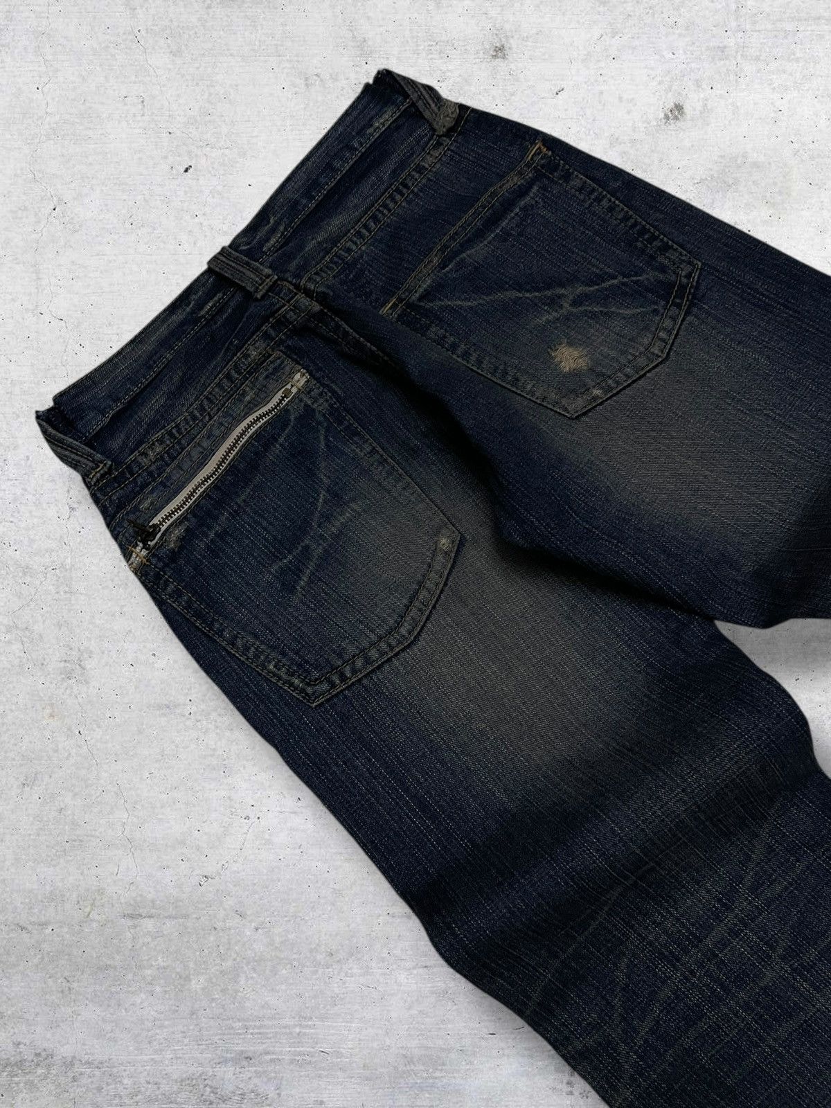 Hysteric Glamour VINTAGE BACK NUMBER JAPAN 90S WHISKERING MUDWASH STYLE DENIM Size US 28 / EU 44 - 15 Thumbnail