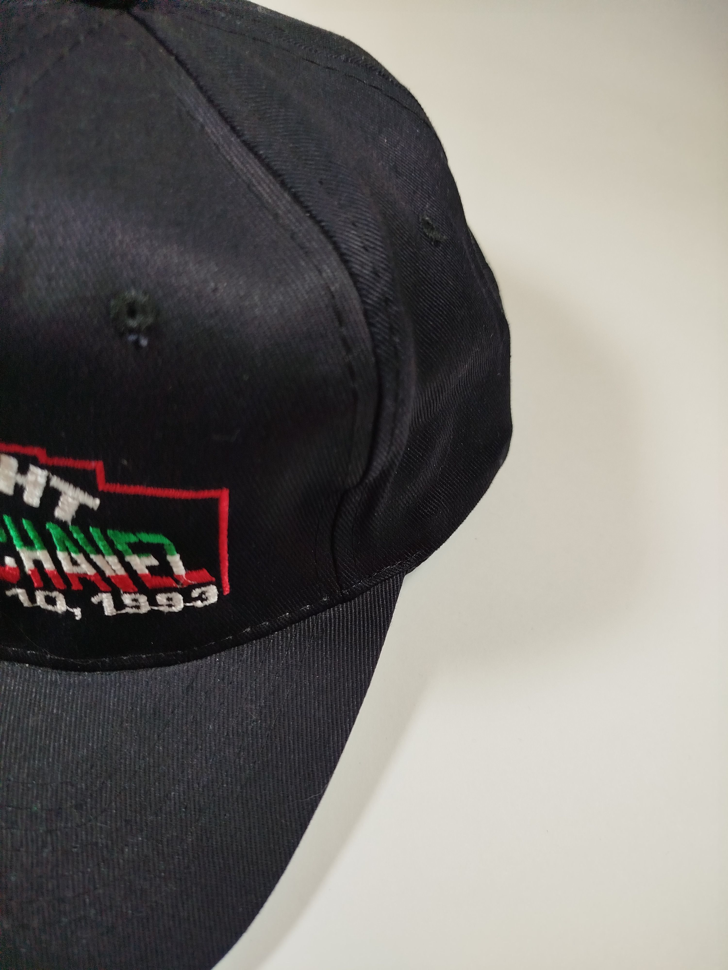 Vintage Whittaker vs Chavez 1993 hat vintage Size ONE SIZE - 4 Thumbnail