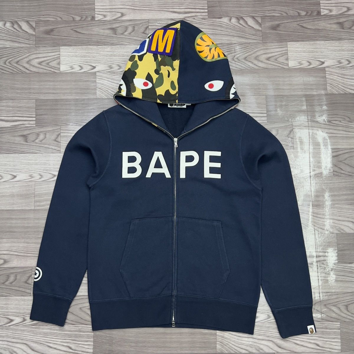 Bape Bape Classic Shark Full Zip Hoodie Size US M / EU 48-50 / 2 - 1 Thumbnail