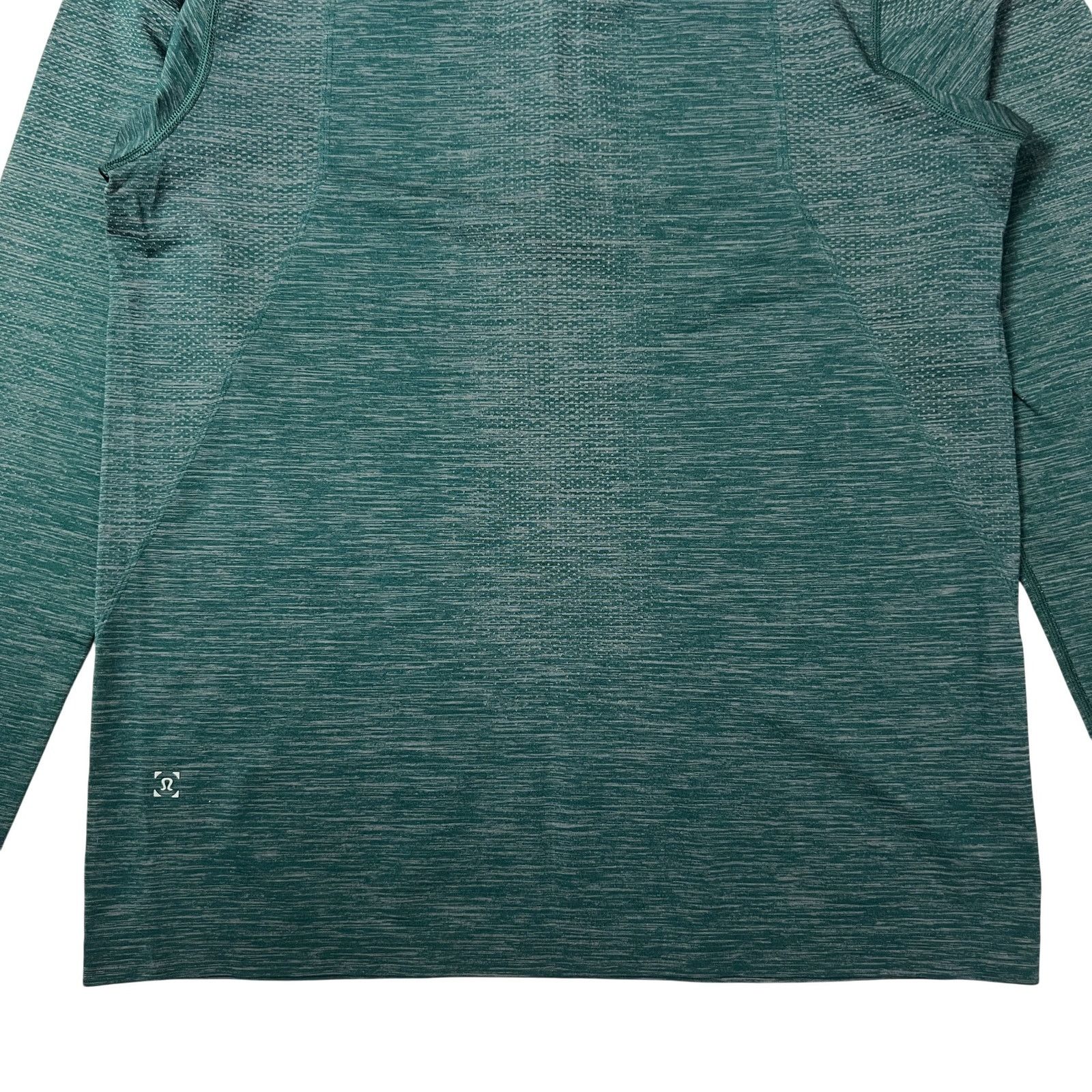 Lululemon Lululemon Metal Vent Tech 1/2 Zip Pullover SIZE M Shirt Size US M / EU 48-50 / 2 - 8 Thumbnail