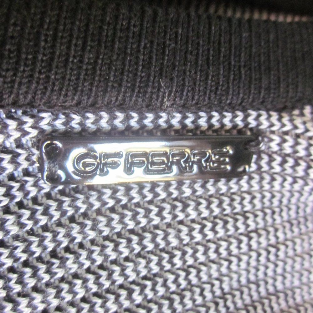 GF Ferre GF Gianfranco Ferre Italian Sweater Top About Size XS Size XS / US 0-2 / IT 36-38 - 5 Thumbnail
