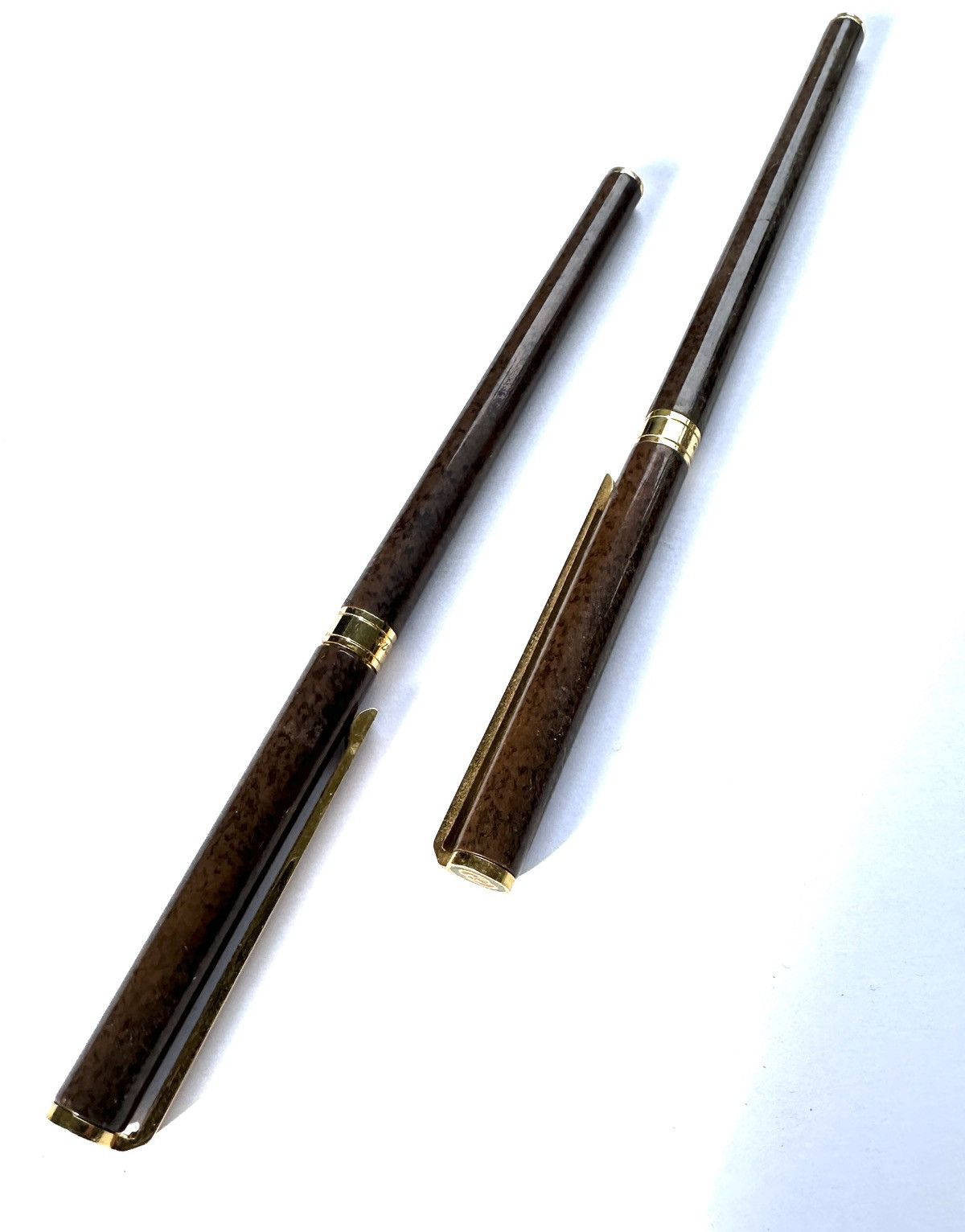 Gucci Vintage GUCCI Lighter, 2 Pens, and Pen Holder Set Size ONE SIZE - 7 Thumbnail