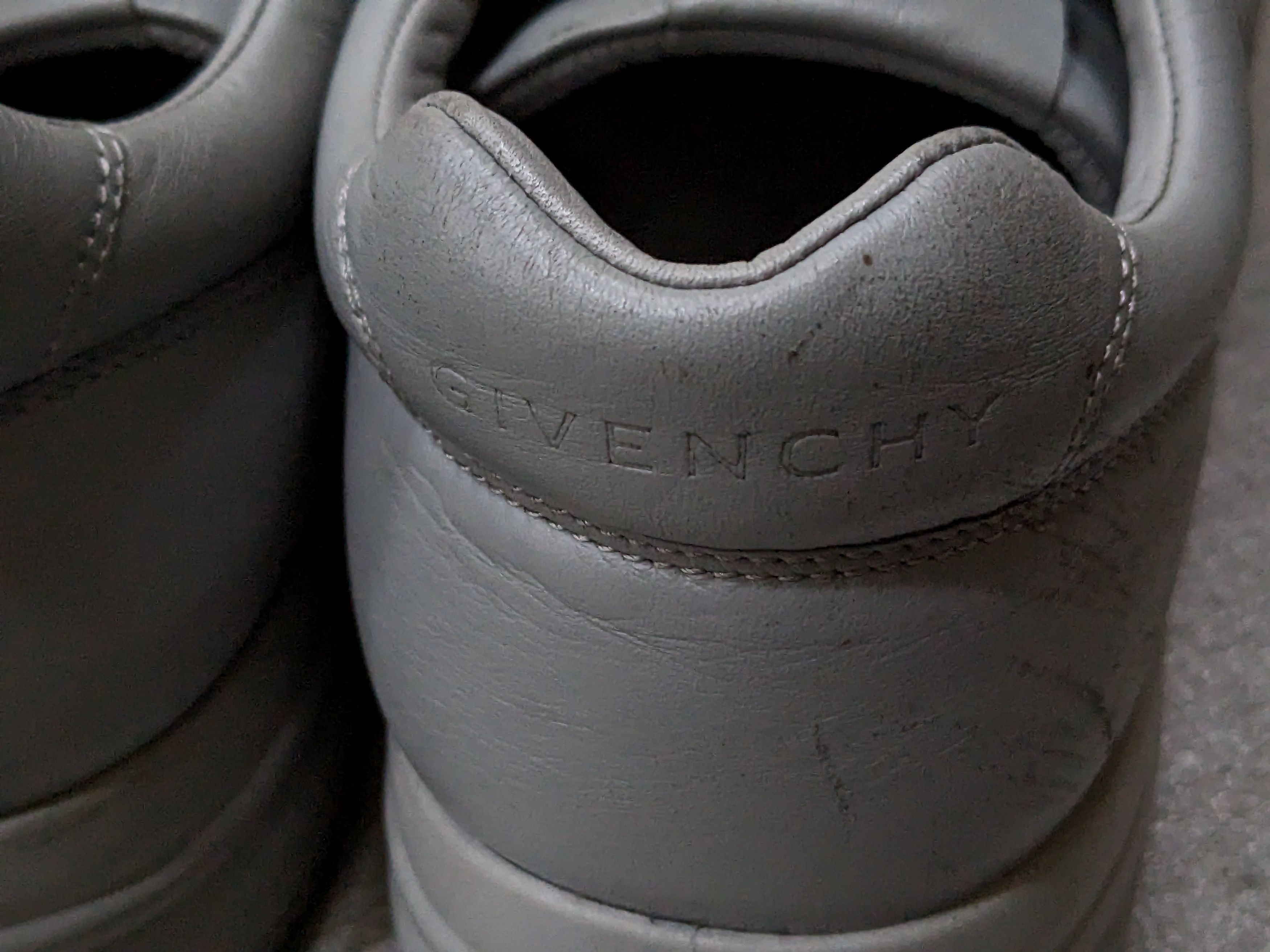 Givenchy Givenchy G4 Sneakers Gray 9 42 Leather Matthew Williams Size US 9 / EU 42 - 17 Thumbnail