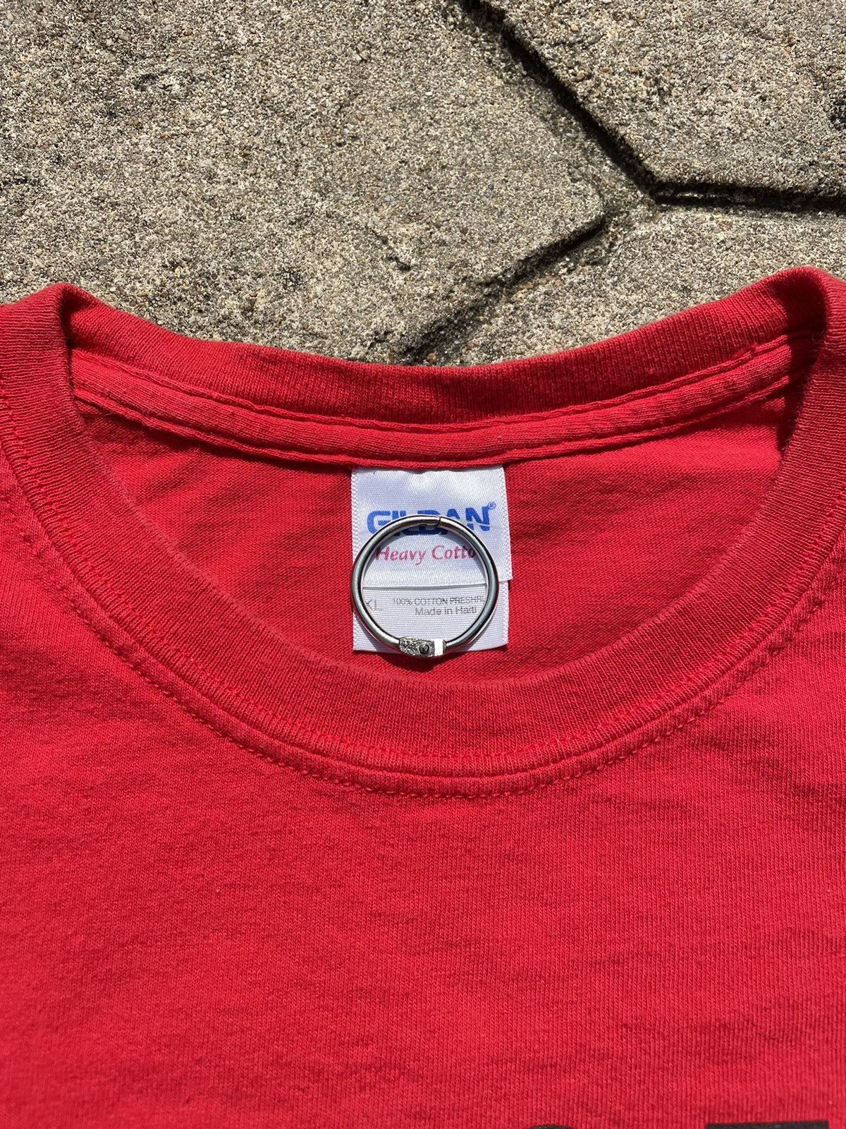 Gildan Y2K Chicago Bulls Logo Graphic Tshirt Size US XL / EU 56 / 4 - 3 Thumbnail
