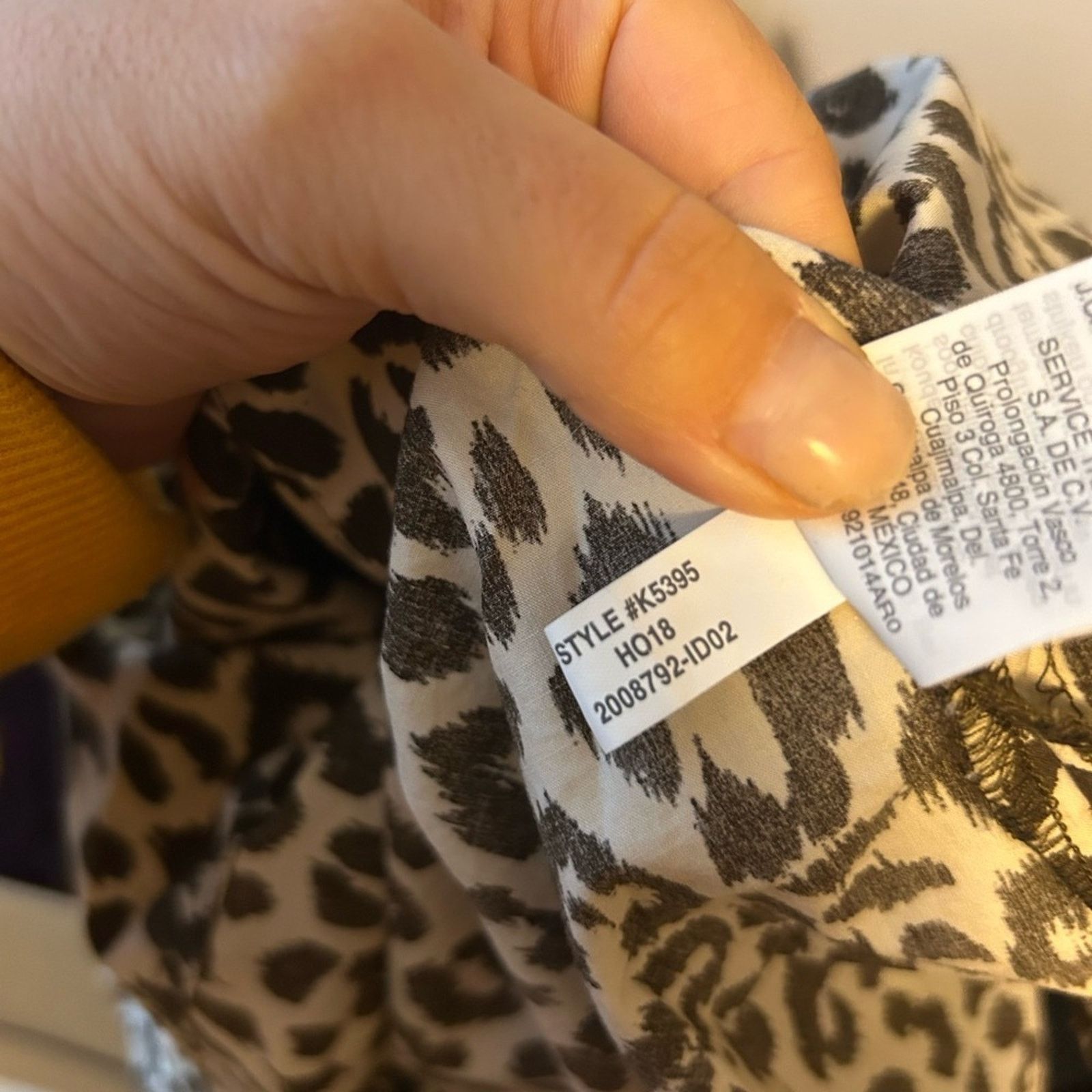 J.Crew J.Crew Animal Print Button Neck Tunic Blouse Size M / US 6-8 / IT 42-44 - 5 Thumbnail