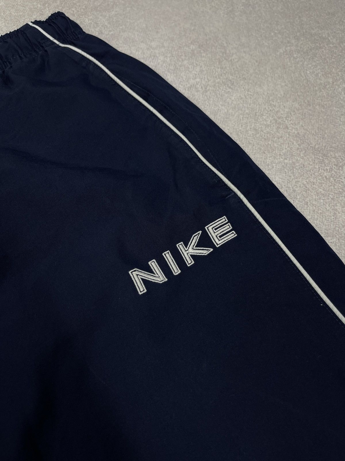 Nike Vintage Nike Nylon Sweatpants Navy Double Big Logo Drill Y2K Size US 34 / EU 50 - 4 Thumbnail