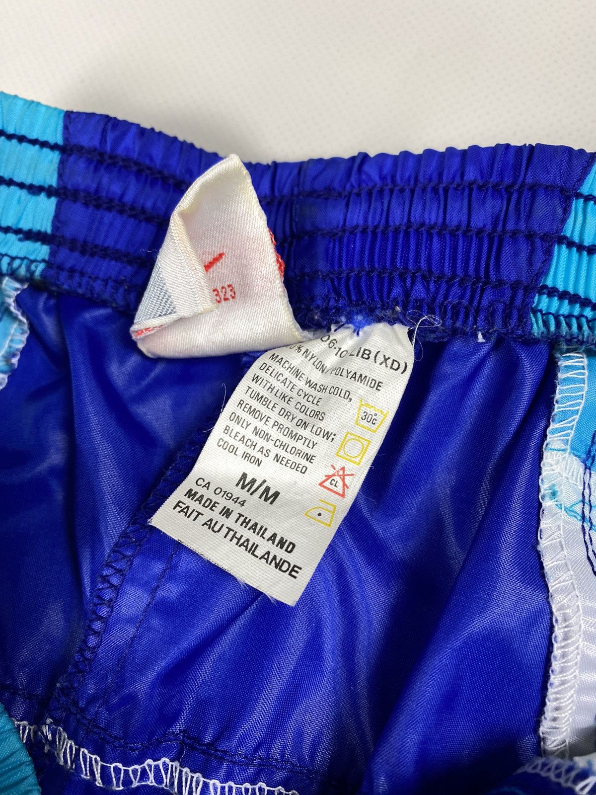 Nike × Vintage Nike vintage Y2K men’s nylon track pants size M Size US 32 / EU 48 - 16 Thumbnail