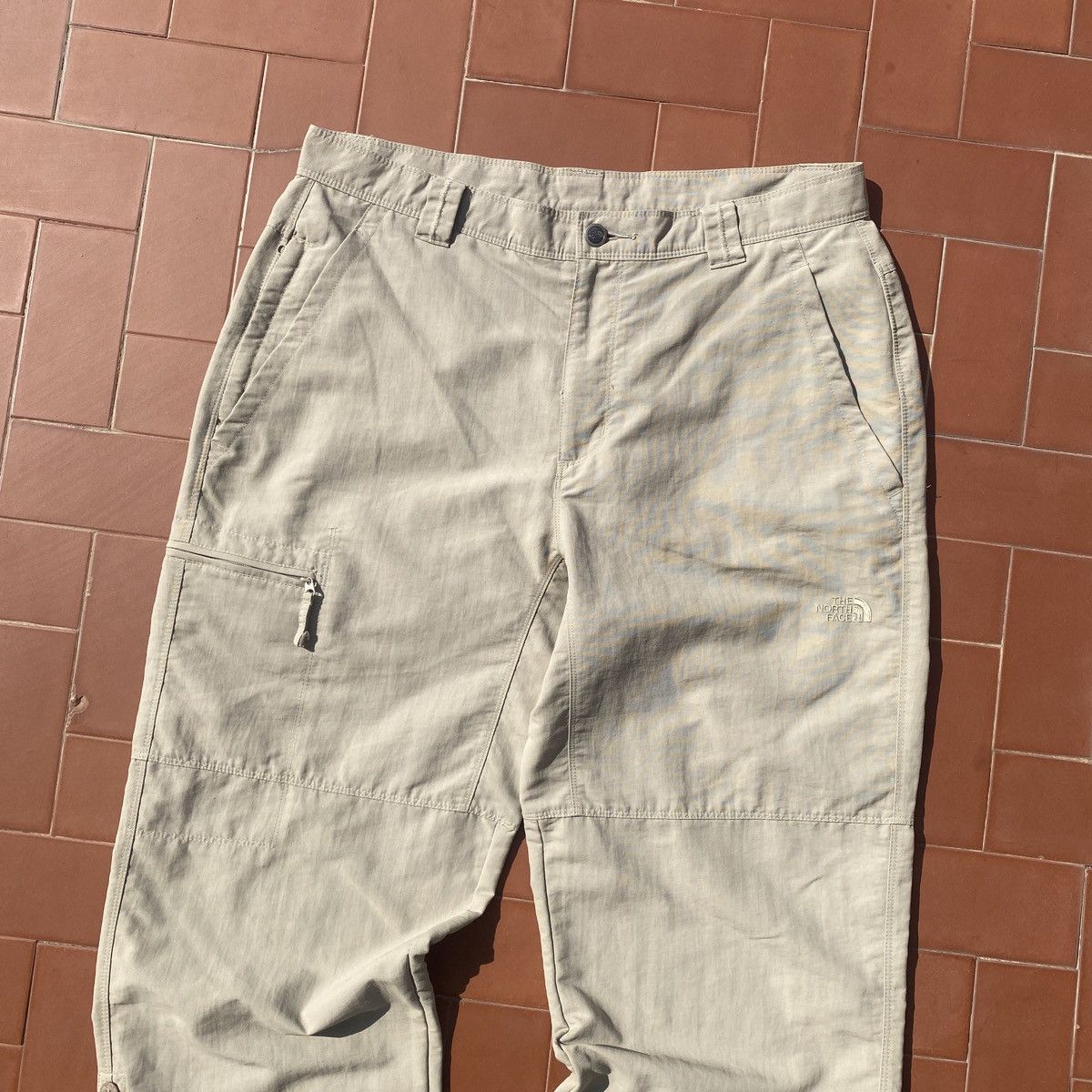 The North Face Men’s THE NORTH FACE TNF BEIGE TREKKING CASUAL PANTS SIZE 34 Size US 34 / EU 50 - 3 Thumbnail