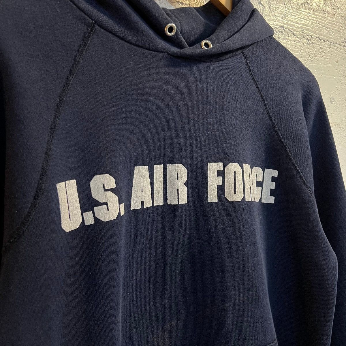 Other Vintage USAF Discus Athletic Raglan Sleeve Hoodie - Size L Size US L / EU 52-54 / 3 - 2 Thumbnail