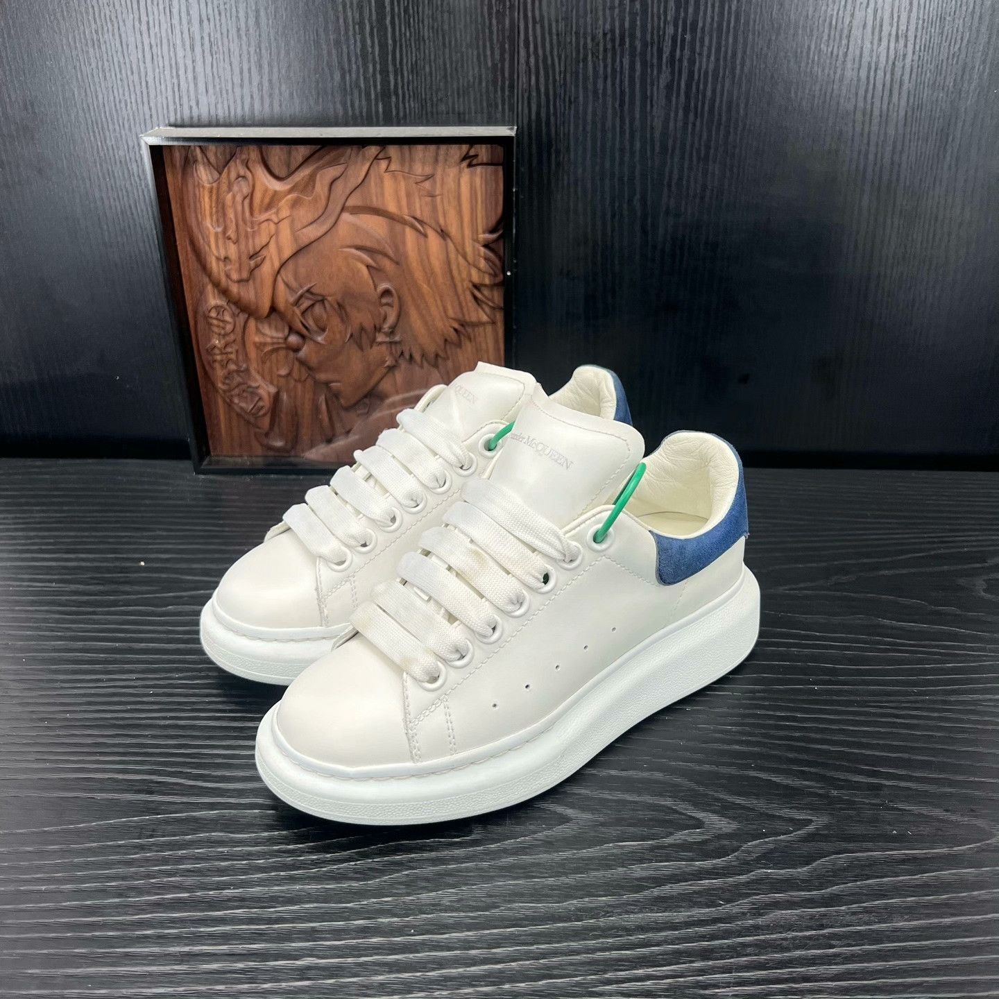 Alexander McQueen Alexander McQueen Blue Lowtop Sneakers 35 Women Size US 5 / IT 35 - 1 Thumbnail