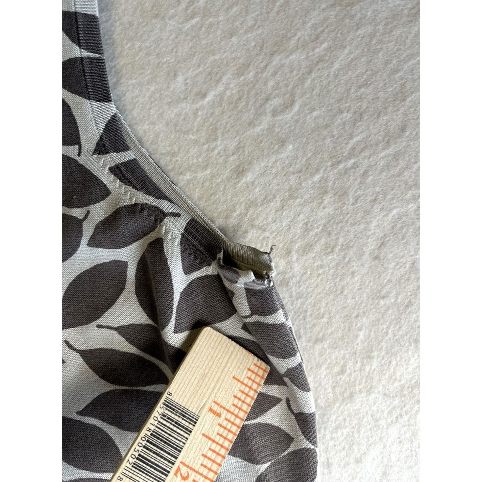 Talbots Talbots Womens Silk Blend Sleeveless Blouse 2X V-Neck Tank Camisole Multicolor Leaves 4-Season Shirt Womens Size XXL / US 16-18 / IT 52-54 - 5 Thumbnail
